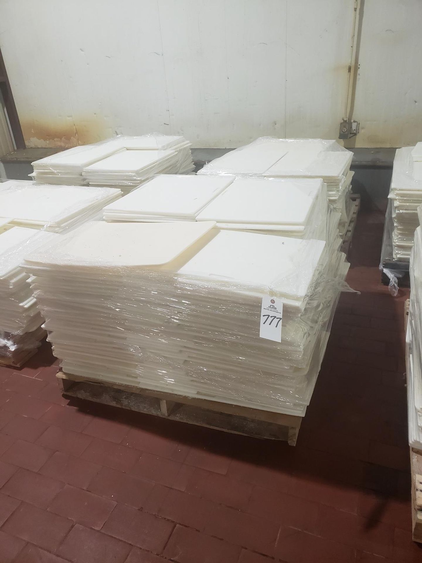 Lot of (2) Pallets Plastic Proofing Trays