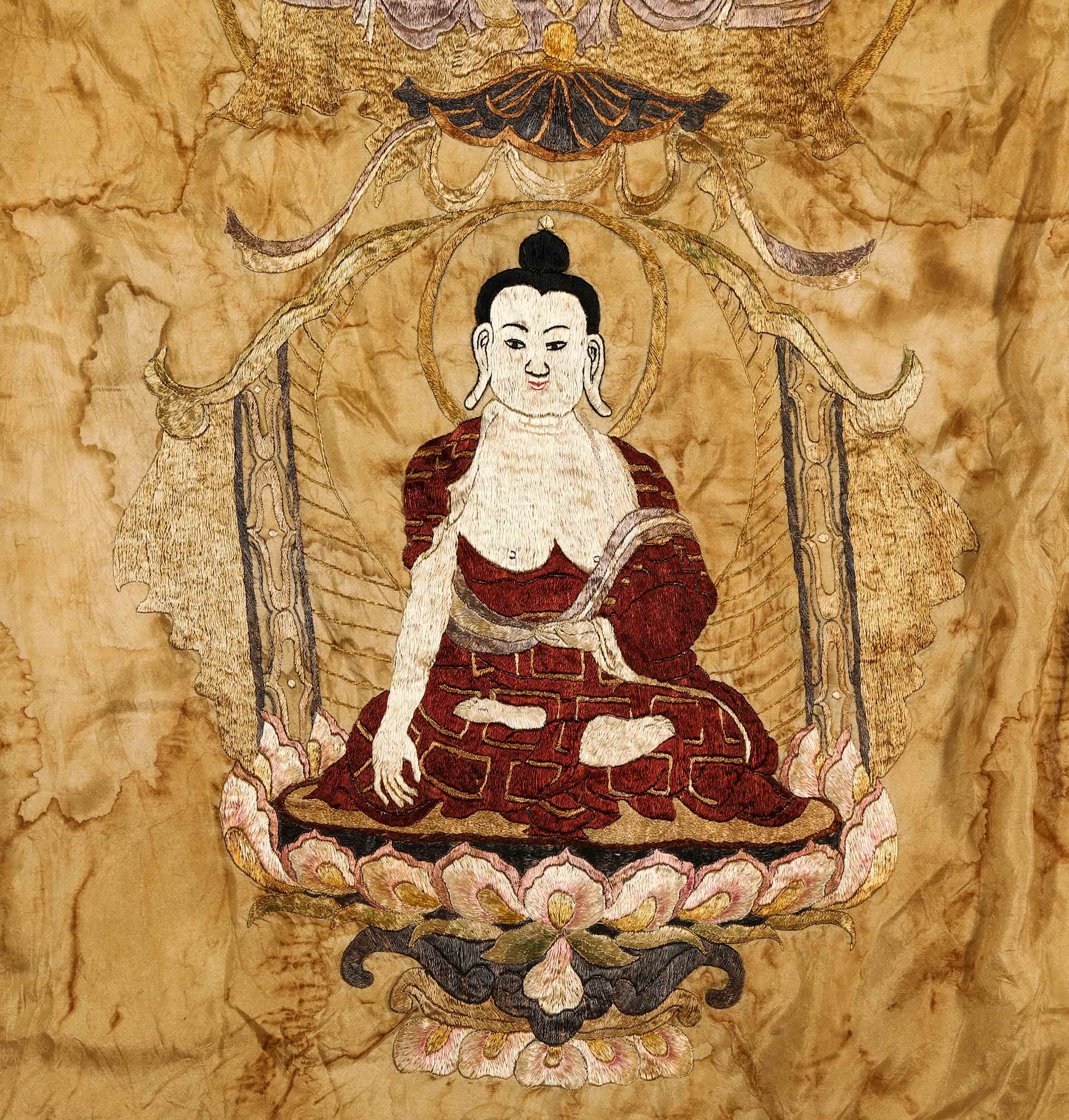 Qing dynasty embroidered thangka - Image 2 of 9