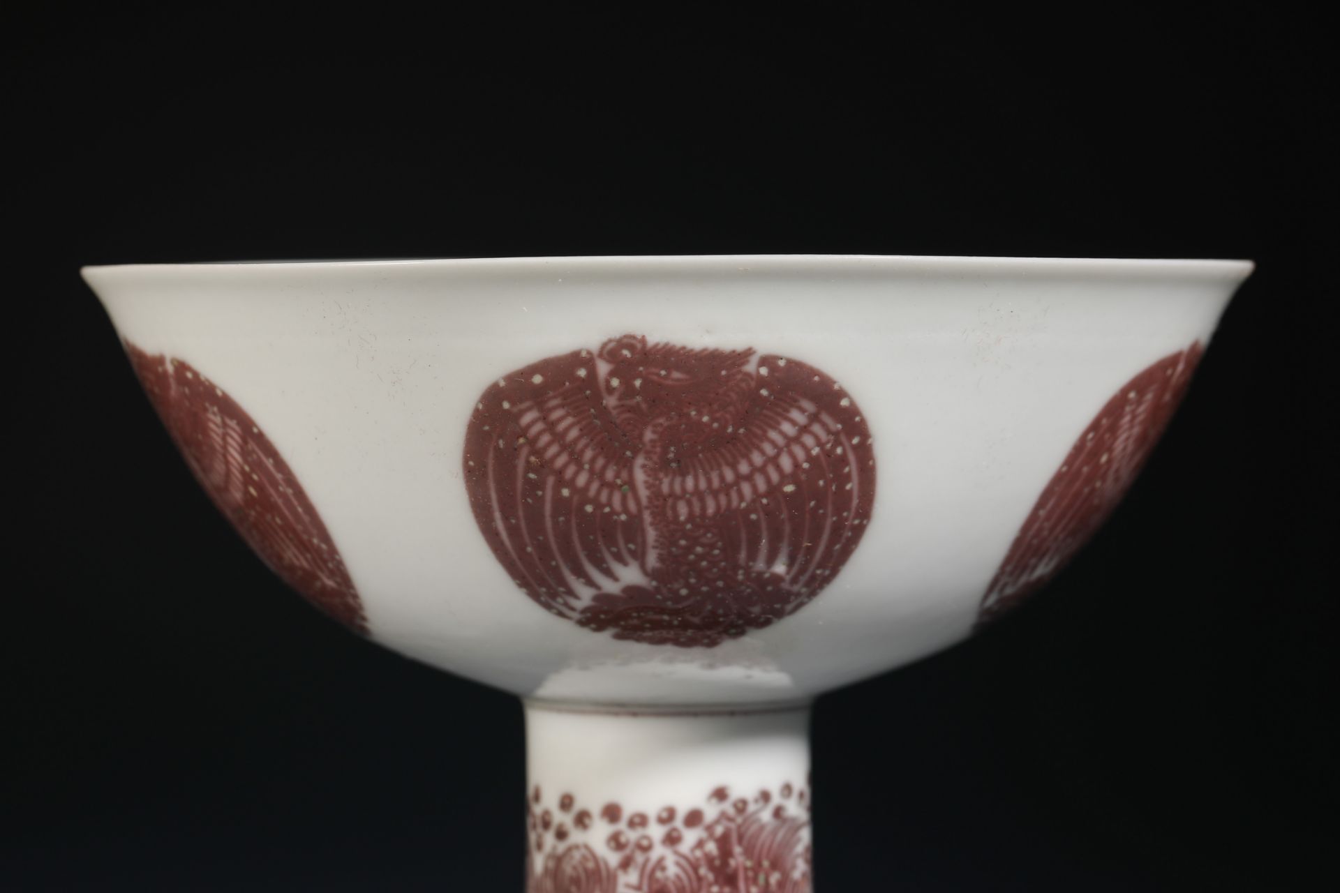 Ming dynasty glazed red goblet - Bild 2 aus 8