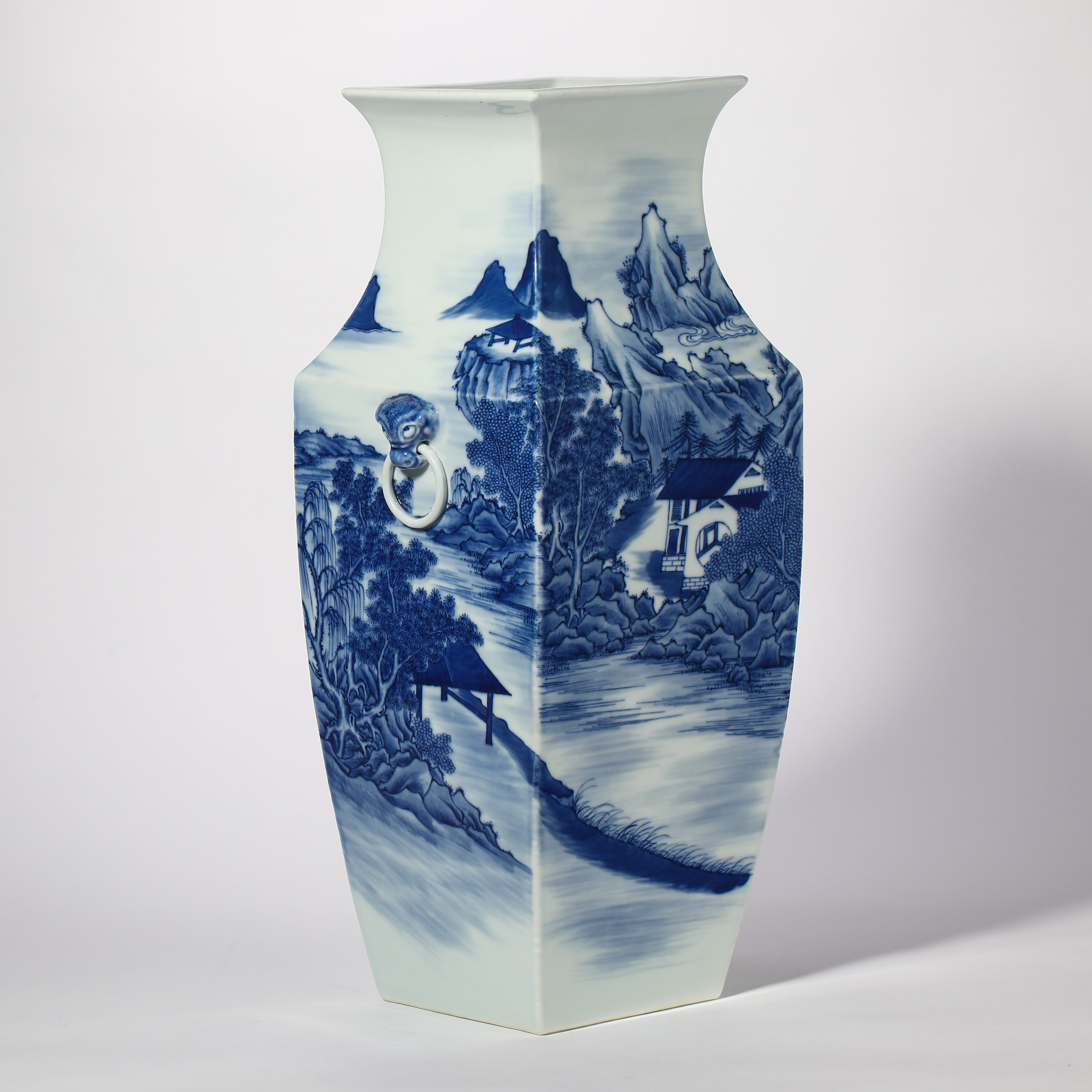 Qing dynasty blue and white ornamental vase - Image 6 of 12