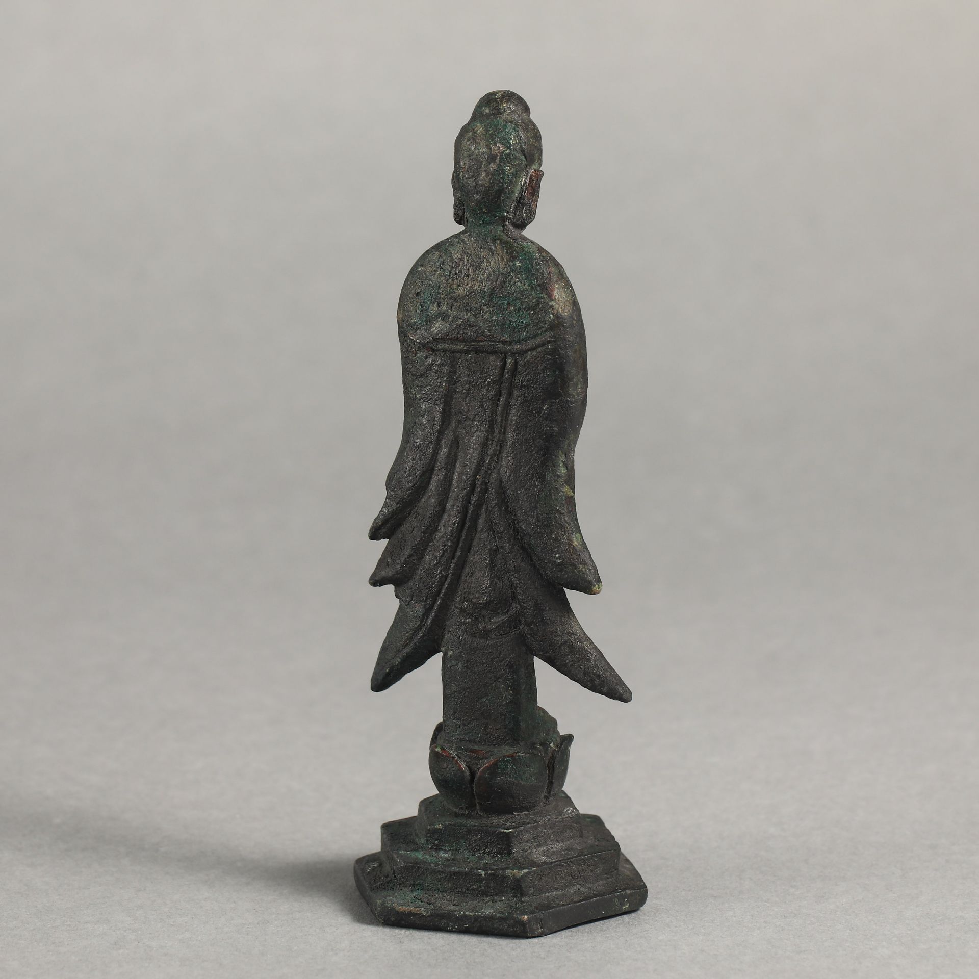 Northern Qi period  Bronze Buddha statue - Bild 9 aus 11