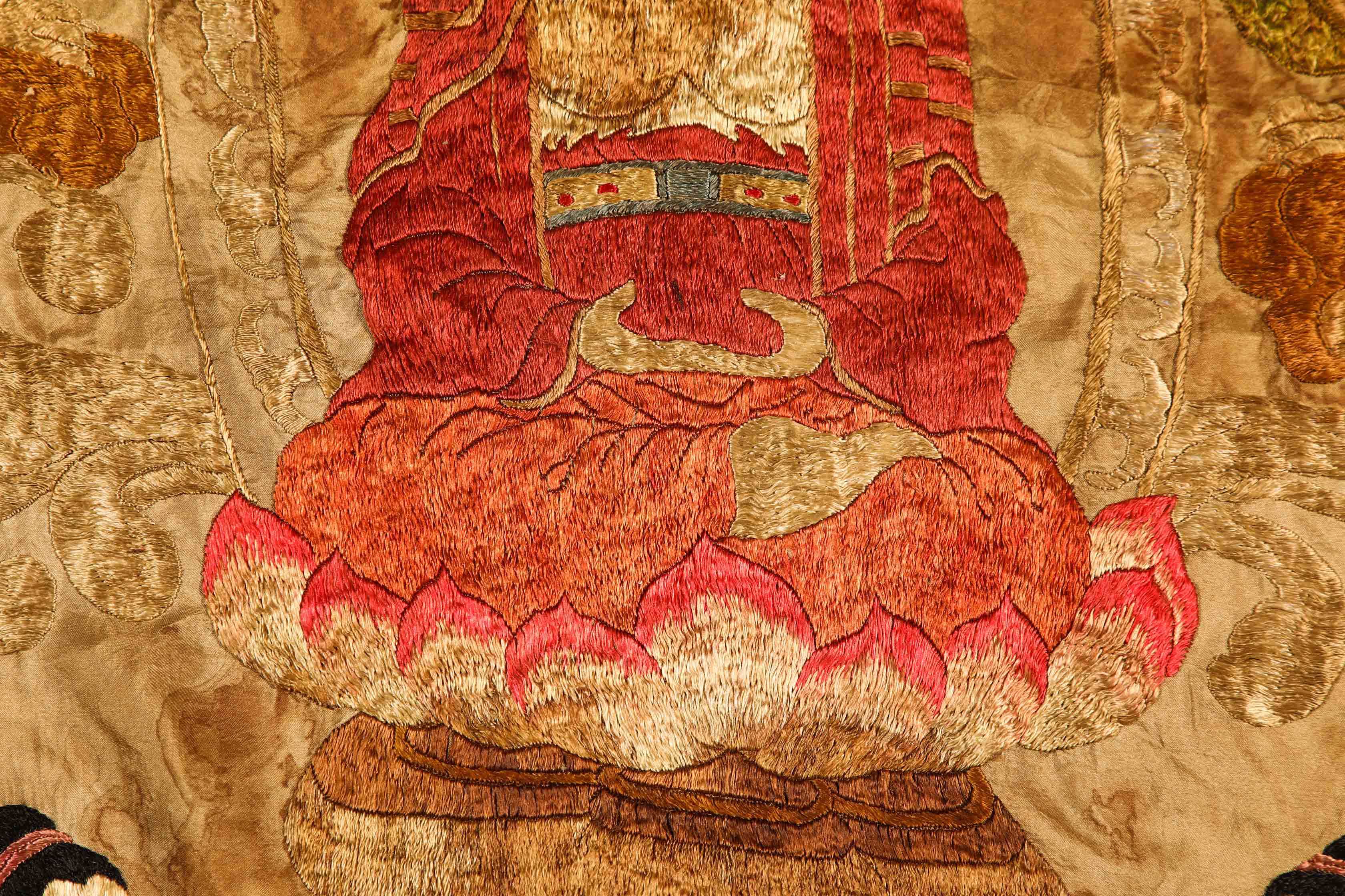 Qing dynasty embroidered thangka - Image 5 of 9