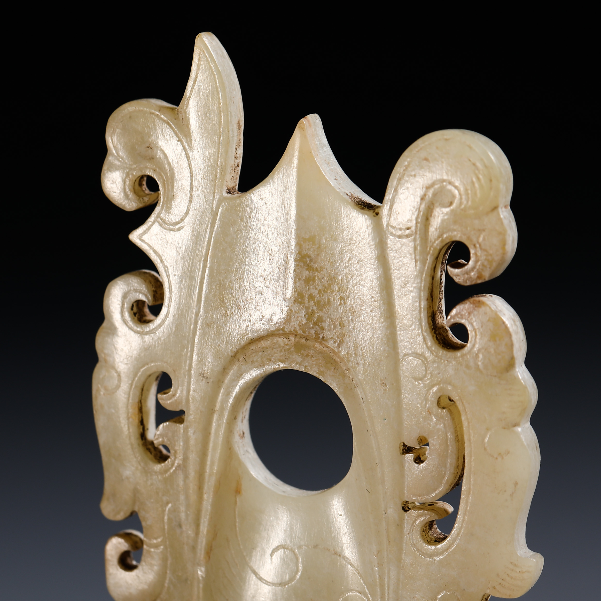 Han dynasty chicken heart-shaped pendant - Image 6 of 7