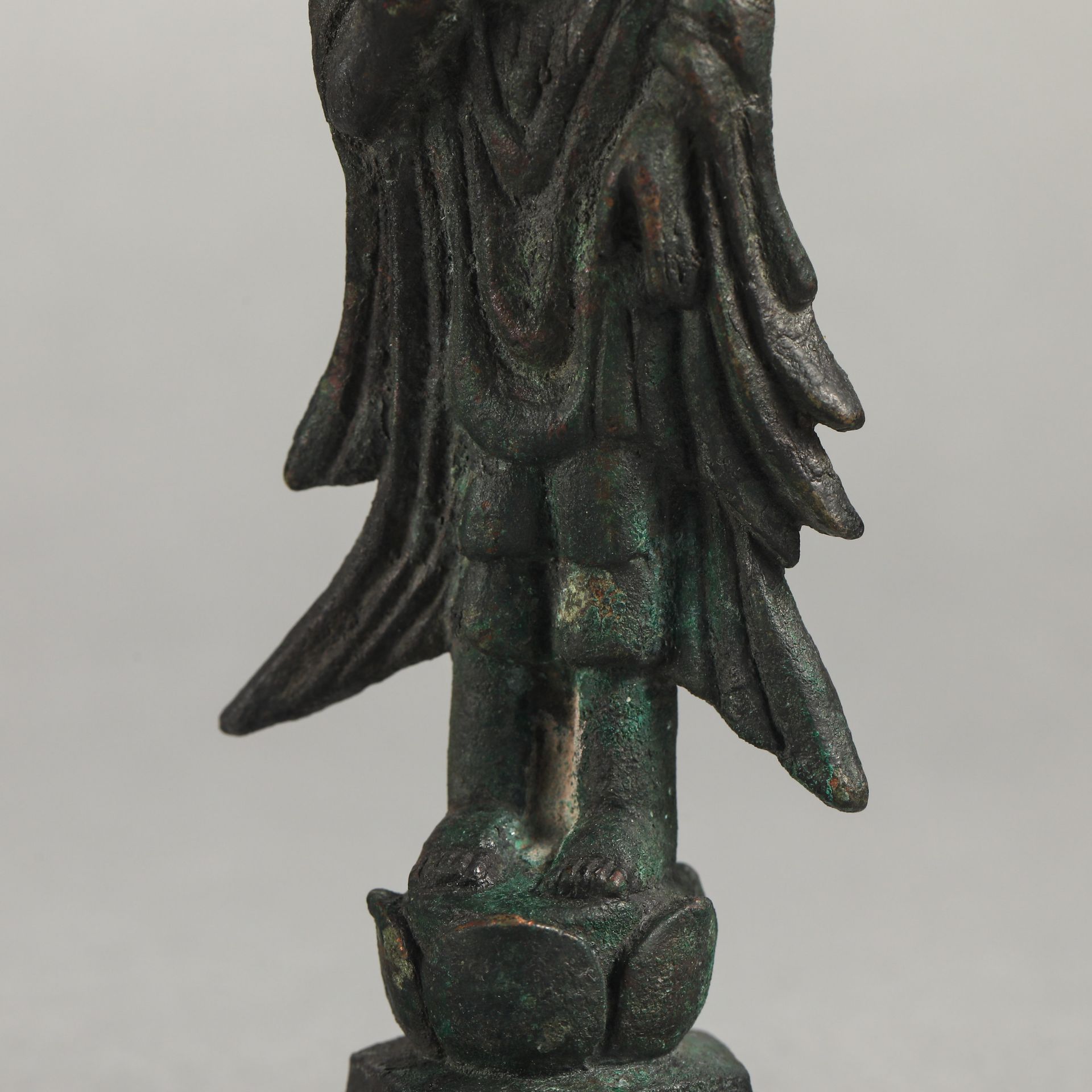 Northern Qi period  Bronze Buddha statue - Bild 7 aus 11