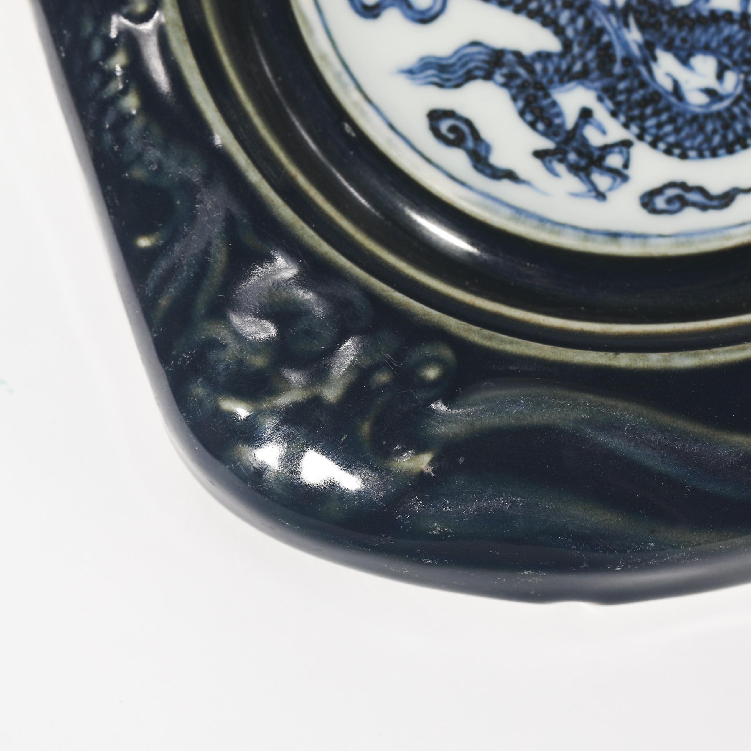 Qing dynasty blue and white porcelain dragon pattern washing - Image 7 of 9