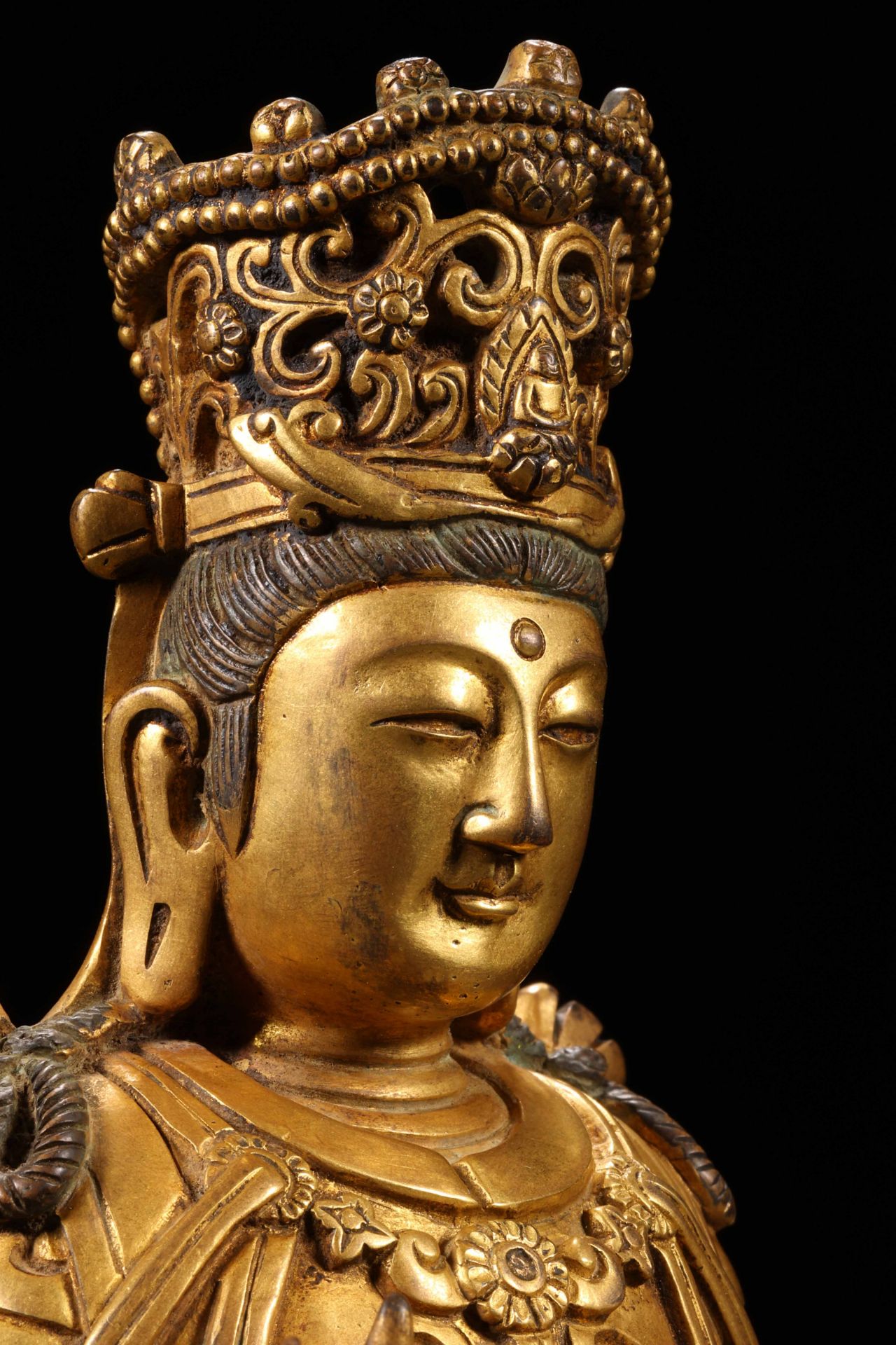 Ming dynasty bronze gilt Guanyin Buddha statue - Image 3 of 10