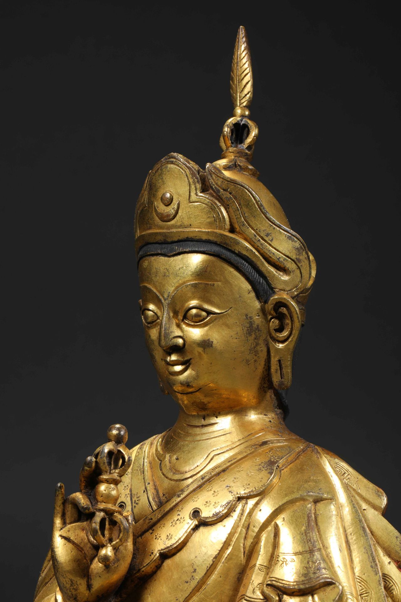 Ming dynasty bronze gilt lotus statue of Buddha - Image 6 of 15