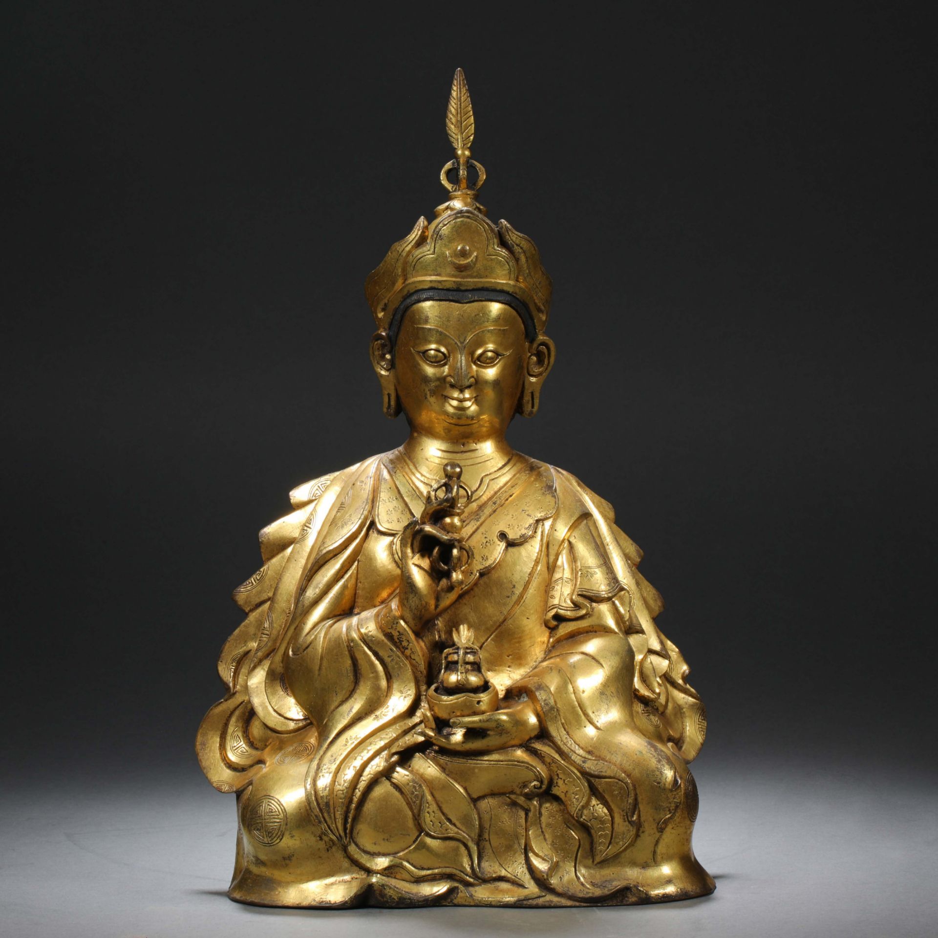 Ming dynasty bronze gilt lotus statue of Buddha