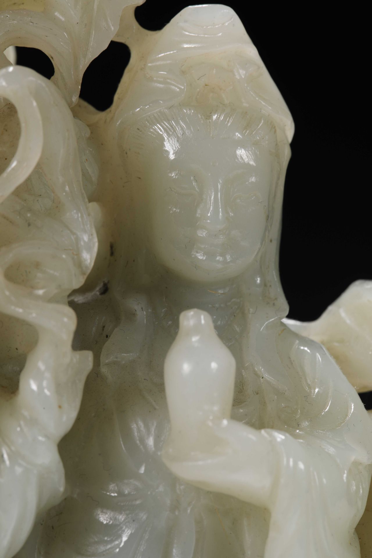 Hetian jade sent the son Guanyin Shanzi ornaments - Image 3 of 11