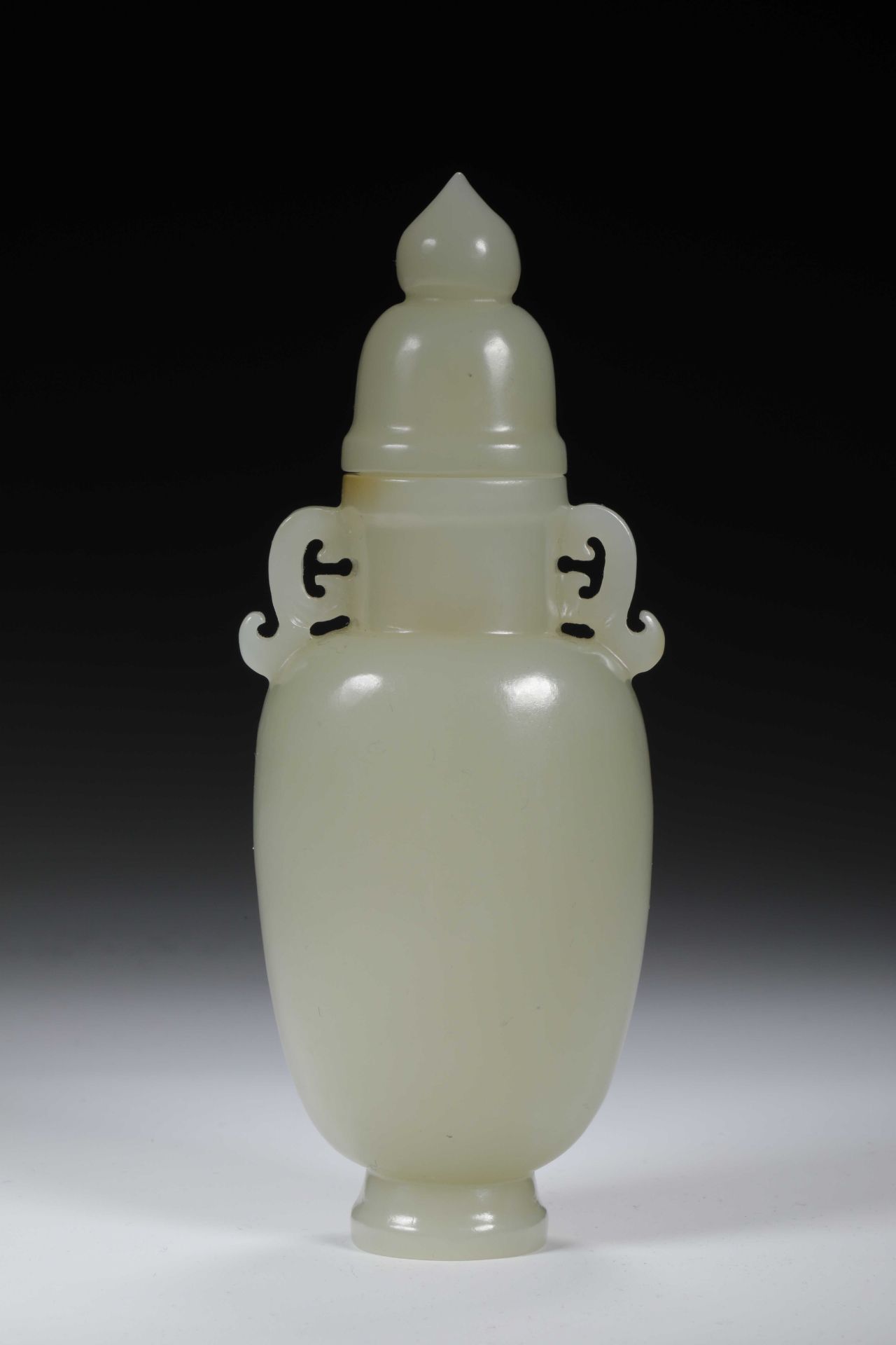 Qing dynasty Hetian jade ornamental bottle - Image 2 of 8