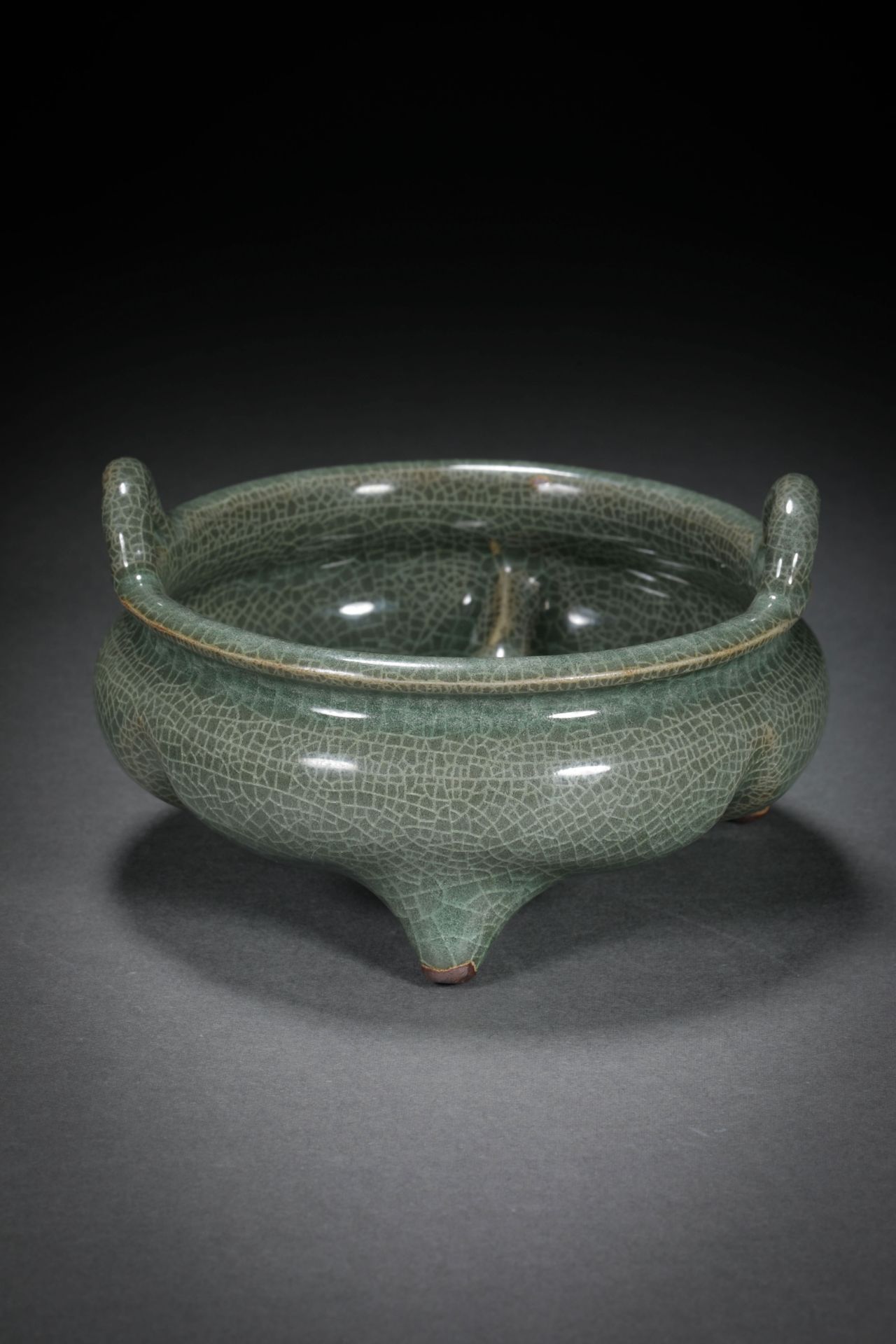 Longquan kiln incense burner in the Ming Dynasty - Bild 2 aus 7