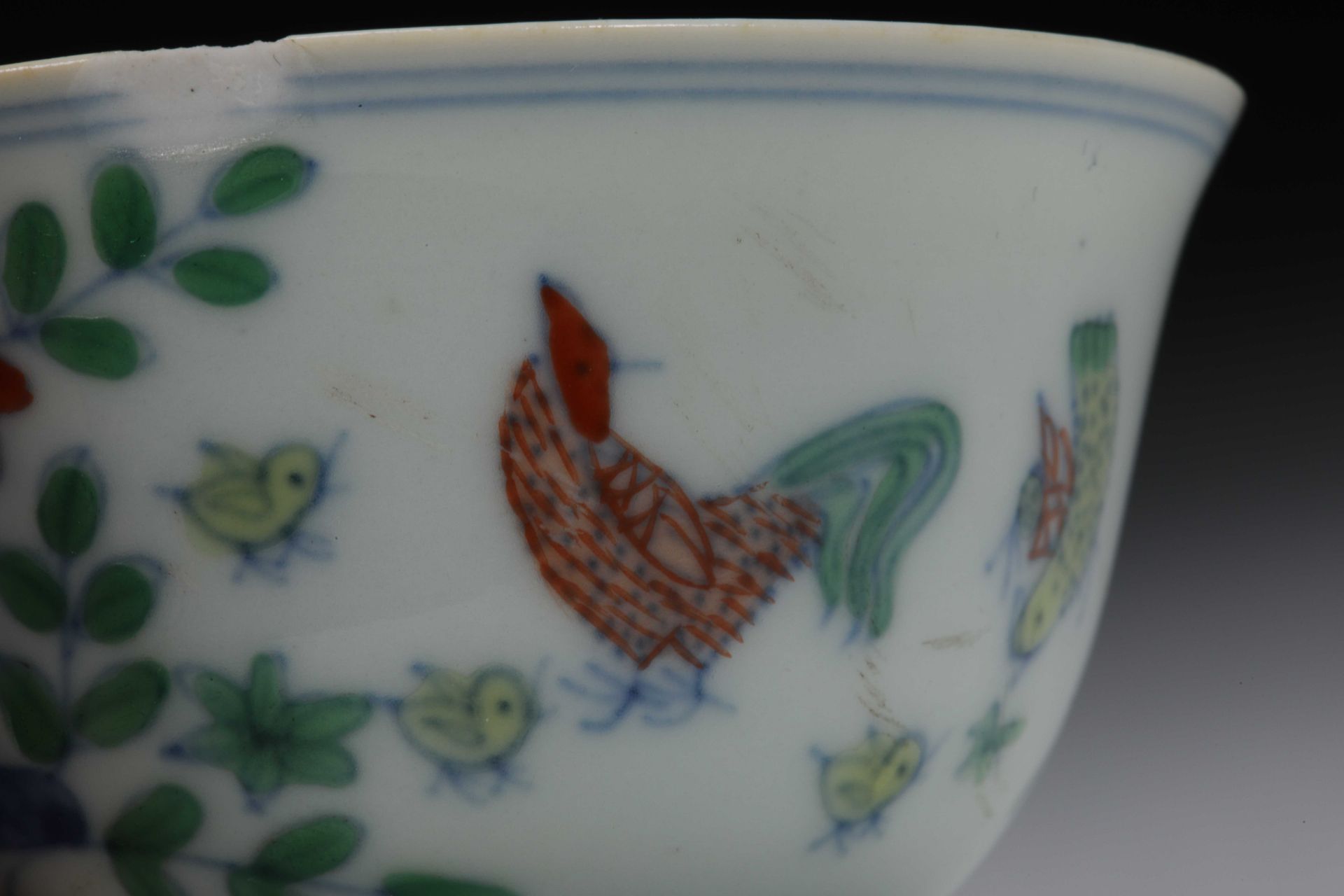 Doucai chicken cylinder cup - Image 5 of 8