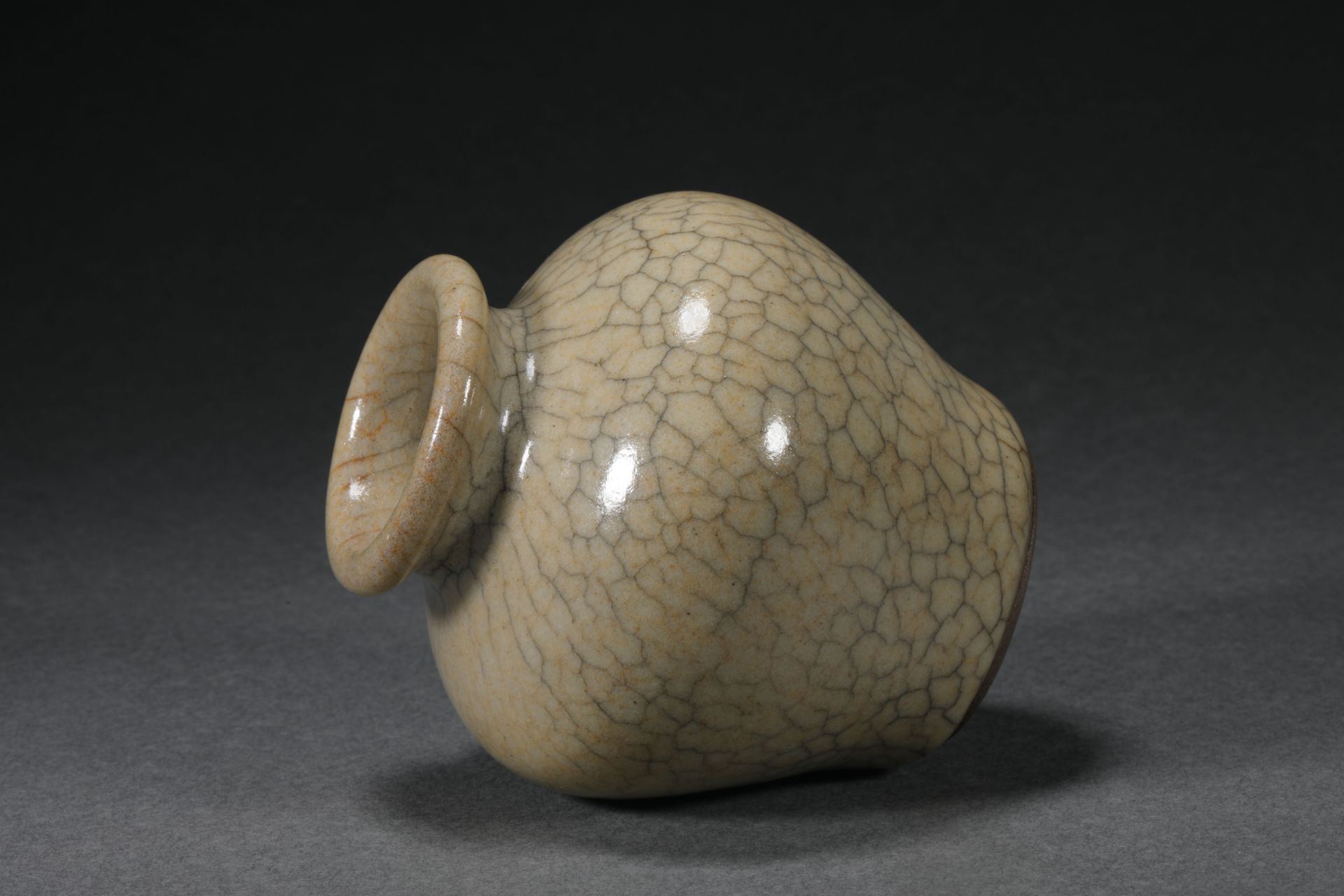 Qing dynasty Ge glaze small jar - Image 4 of 7