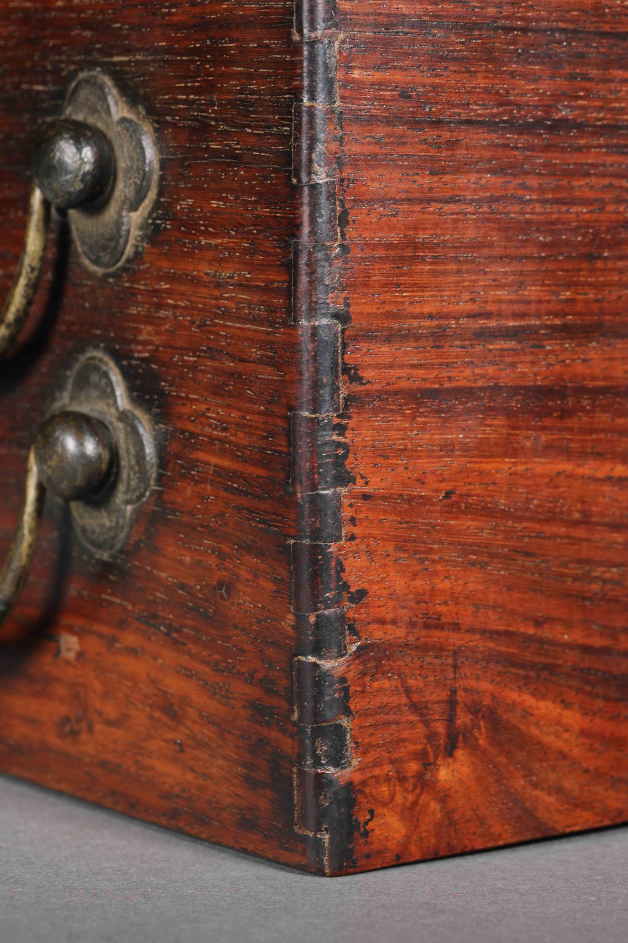 19th century mahogany cosmetic case - Image 8 of 9