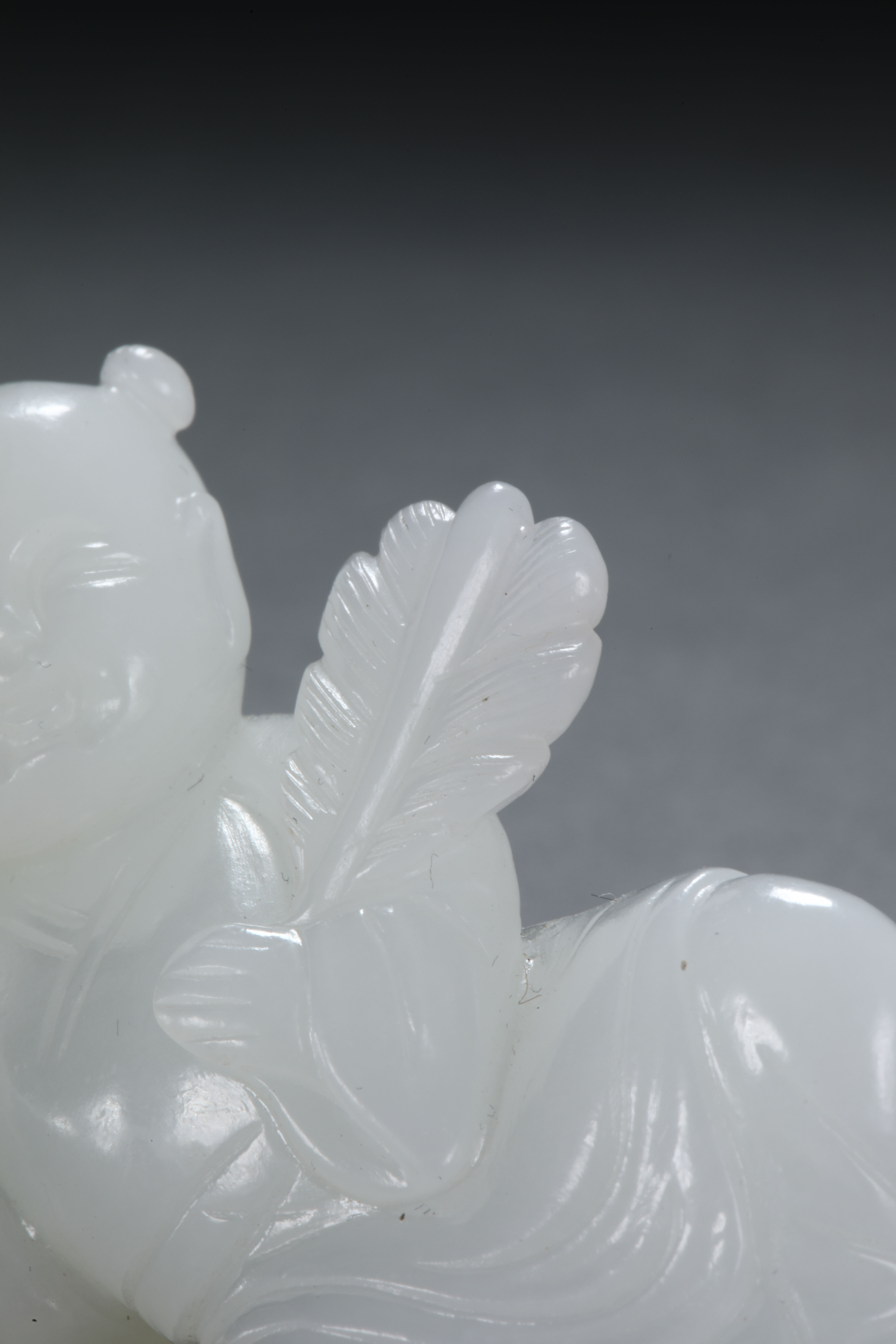 Hetian jade Comfortable child - Image 4 of 7