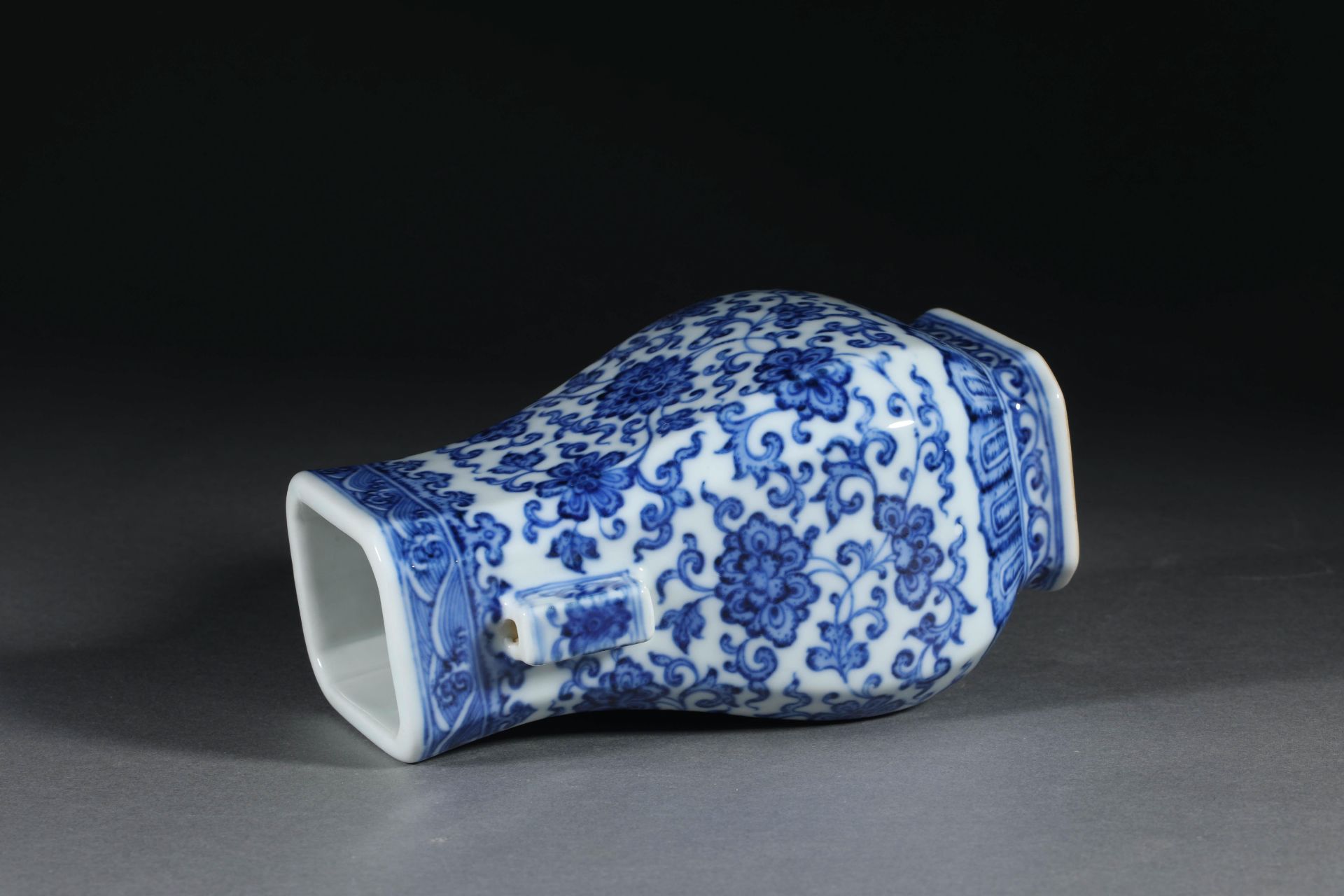 Qianlong inscription blue and white porcelain ear vase - Bild 7 aus 9