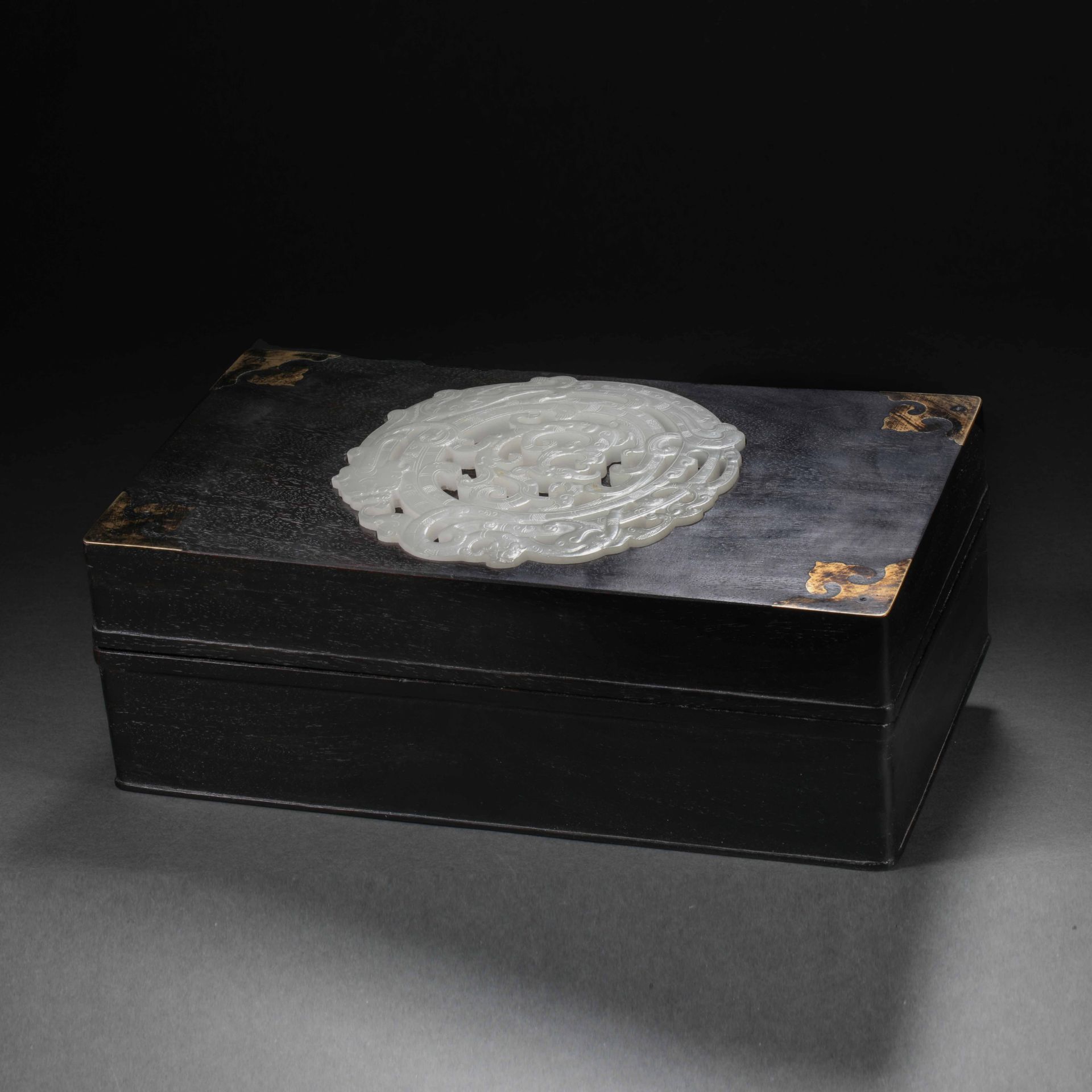 Mahogany inlaid Hetian jade dragon brocade box
