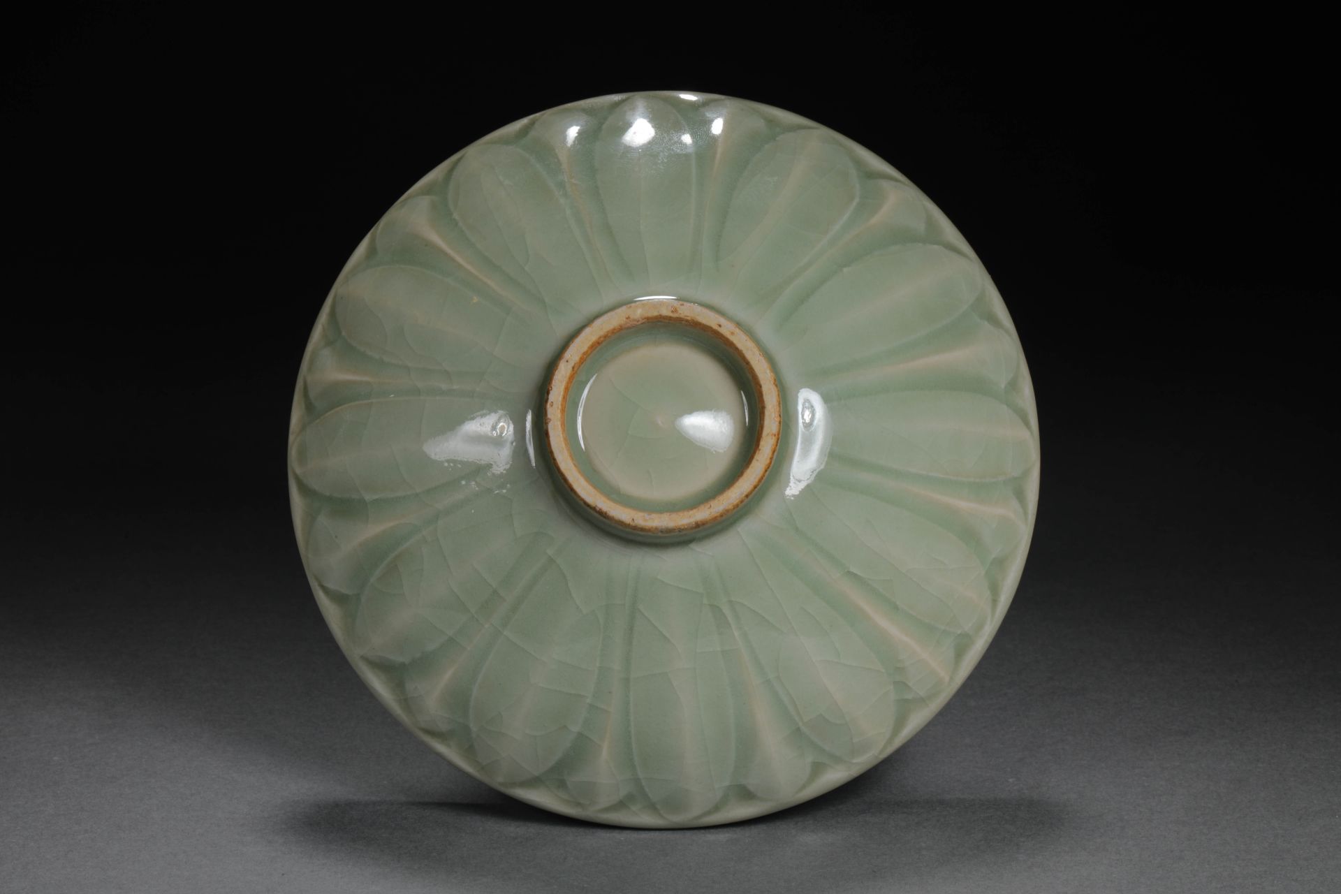 Green pomelo lotus petal bowl - Image 3 of 5