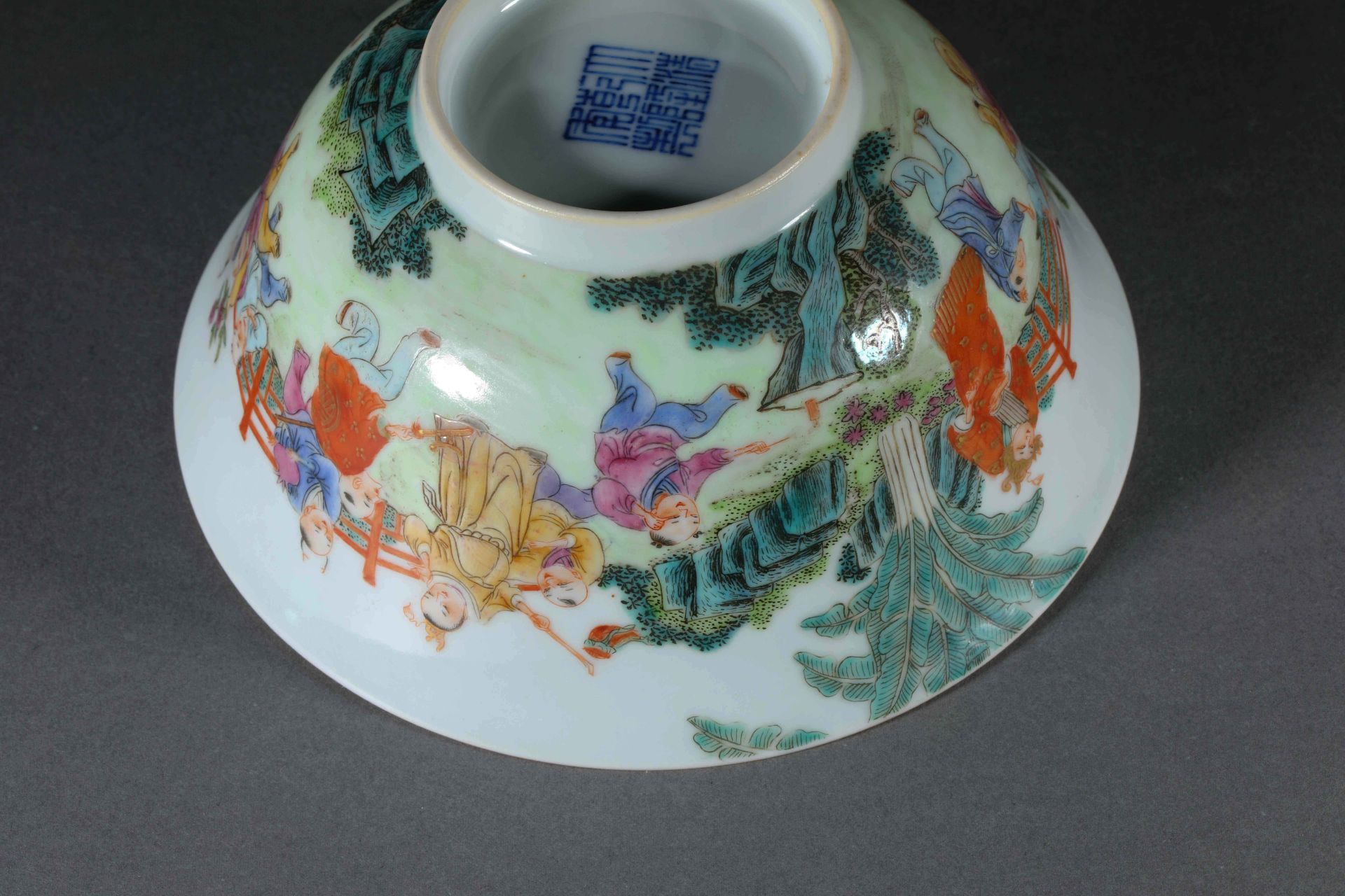 A pair of pastel bowls with Qianlong inscription - Image 8 of 11