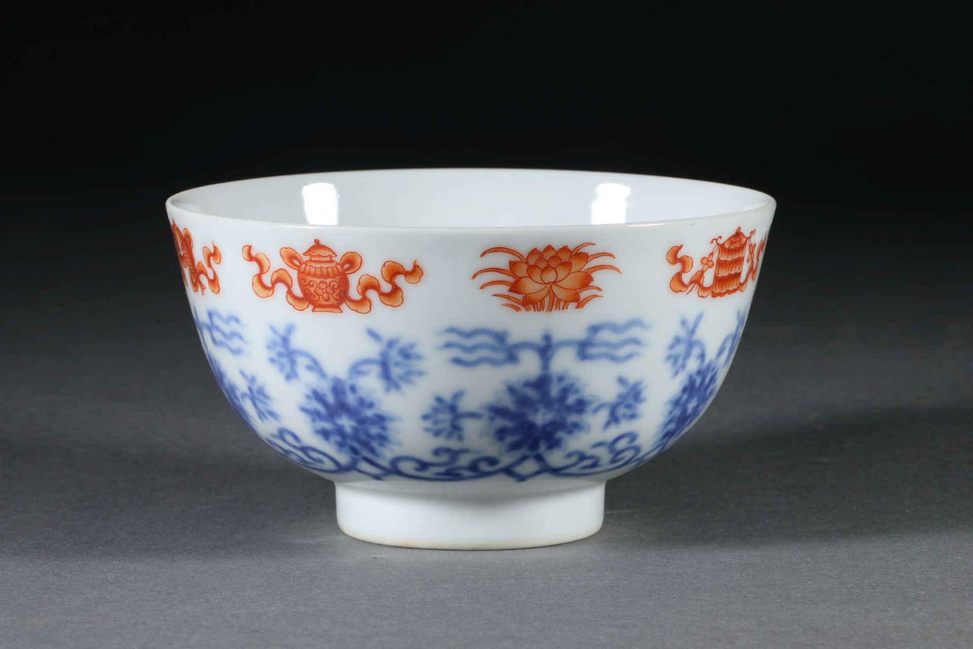 Xuantong inscription blue and white porcelain red eight treasure bowl - Bild 4 aus 10