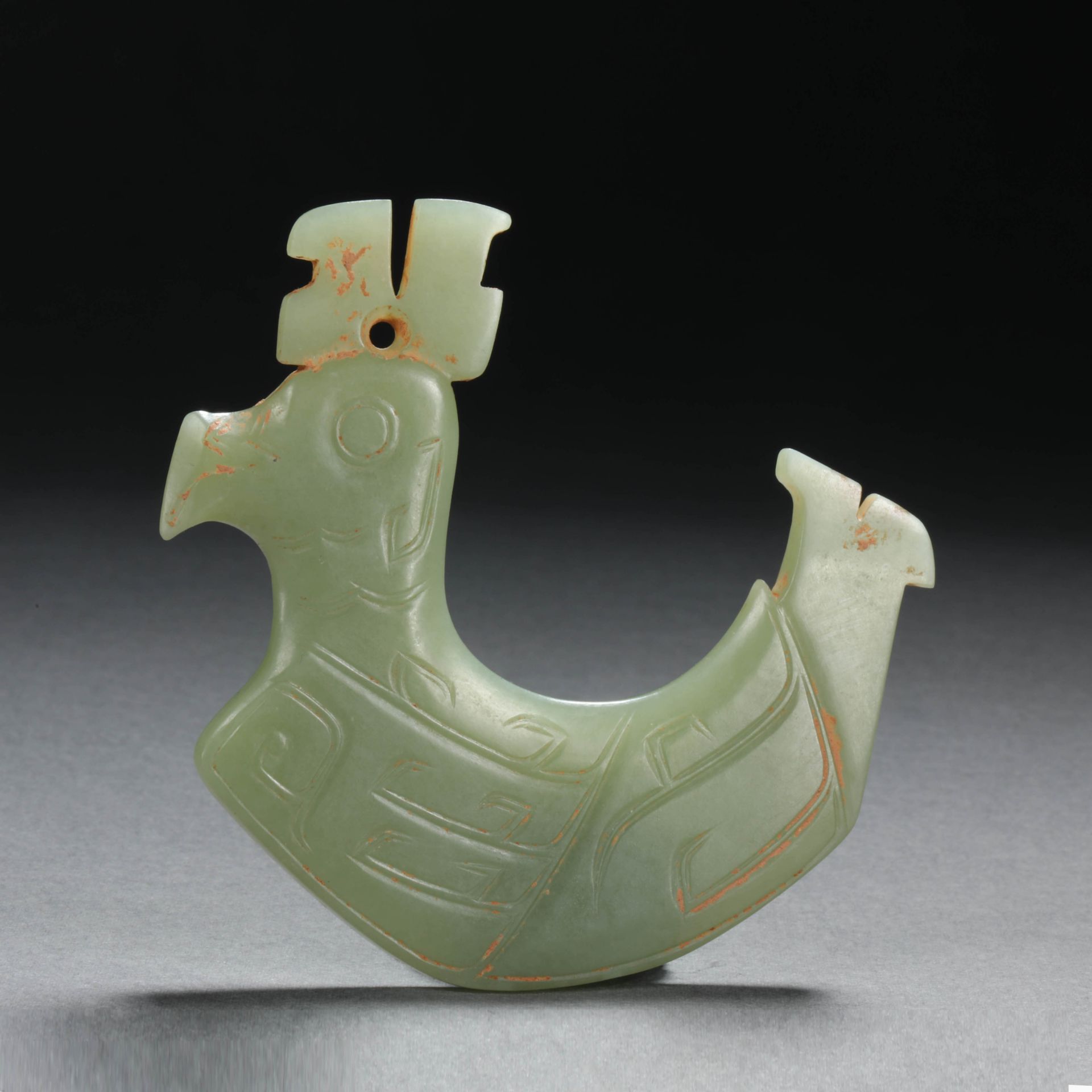 During the Shang and Zhou Dynasties, Hetian jade bird type wear