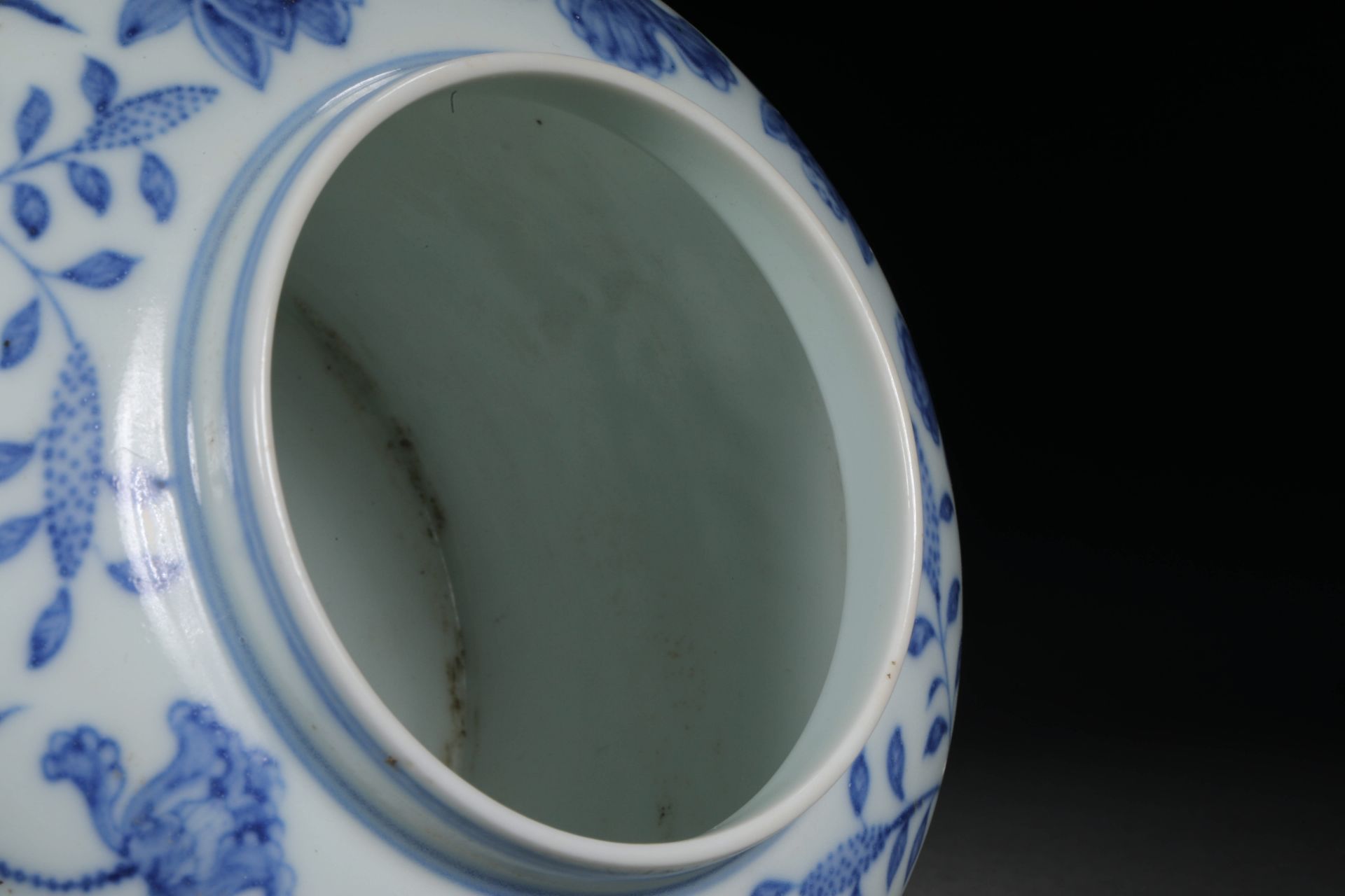 Chenghua inscription blue and white porcelain lid jar - Image 6 of 9