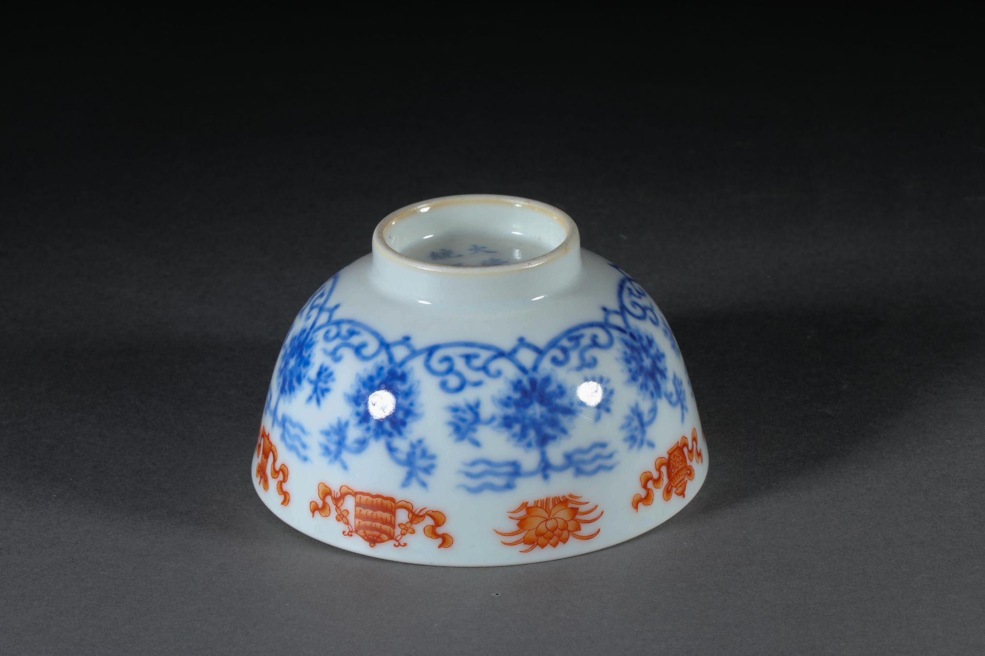 Xuantong inscription blue and white porcelain red eight treasure bowl - Bild 6 aus 10