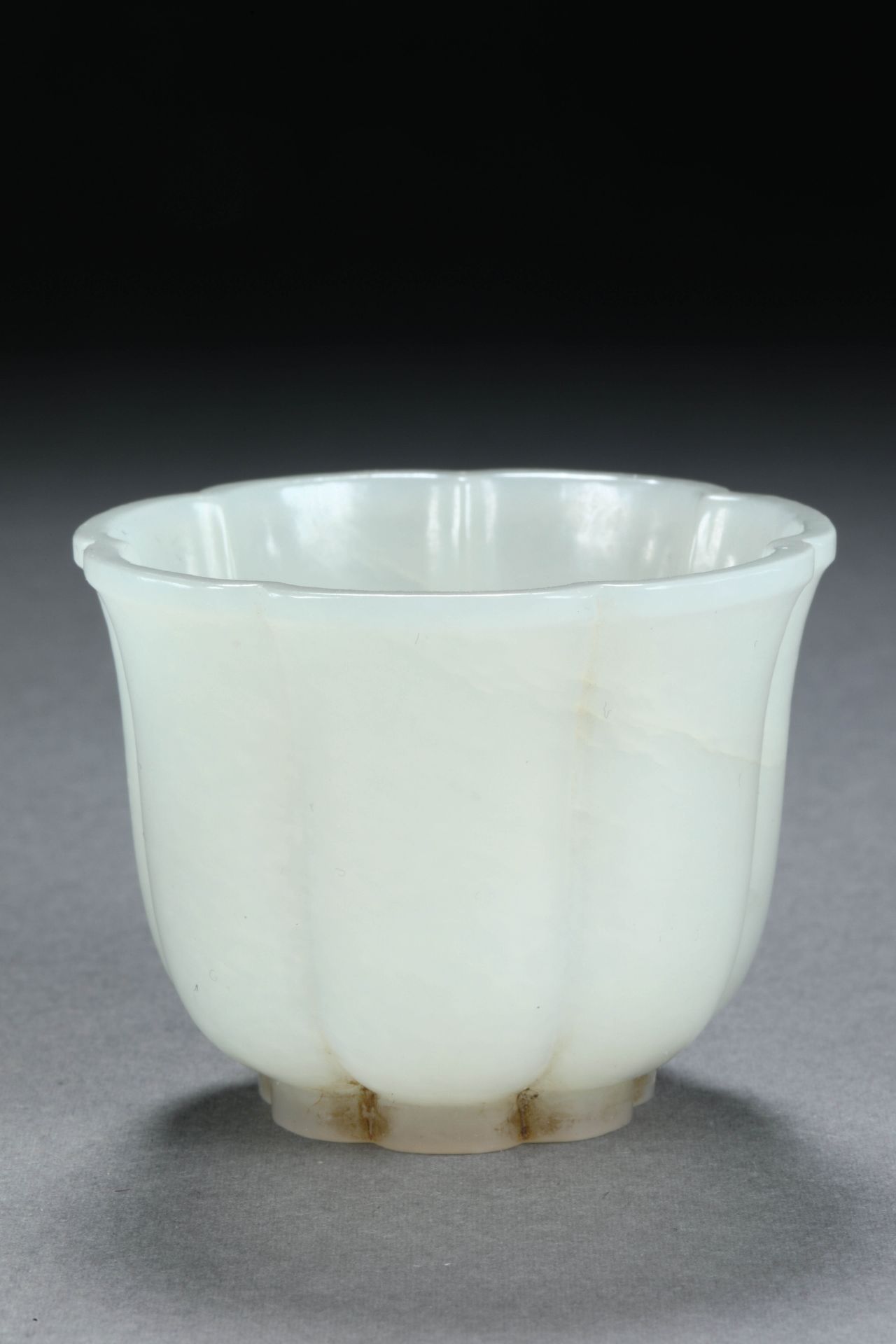 Hetian jade lotus petal jade cup - Image 2 of 6