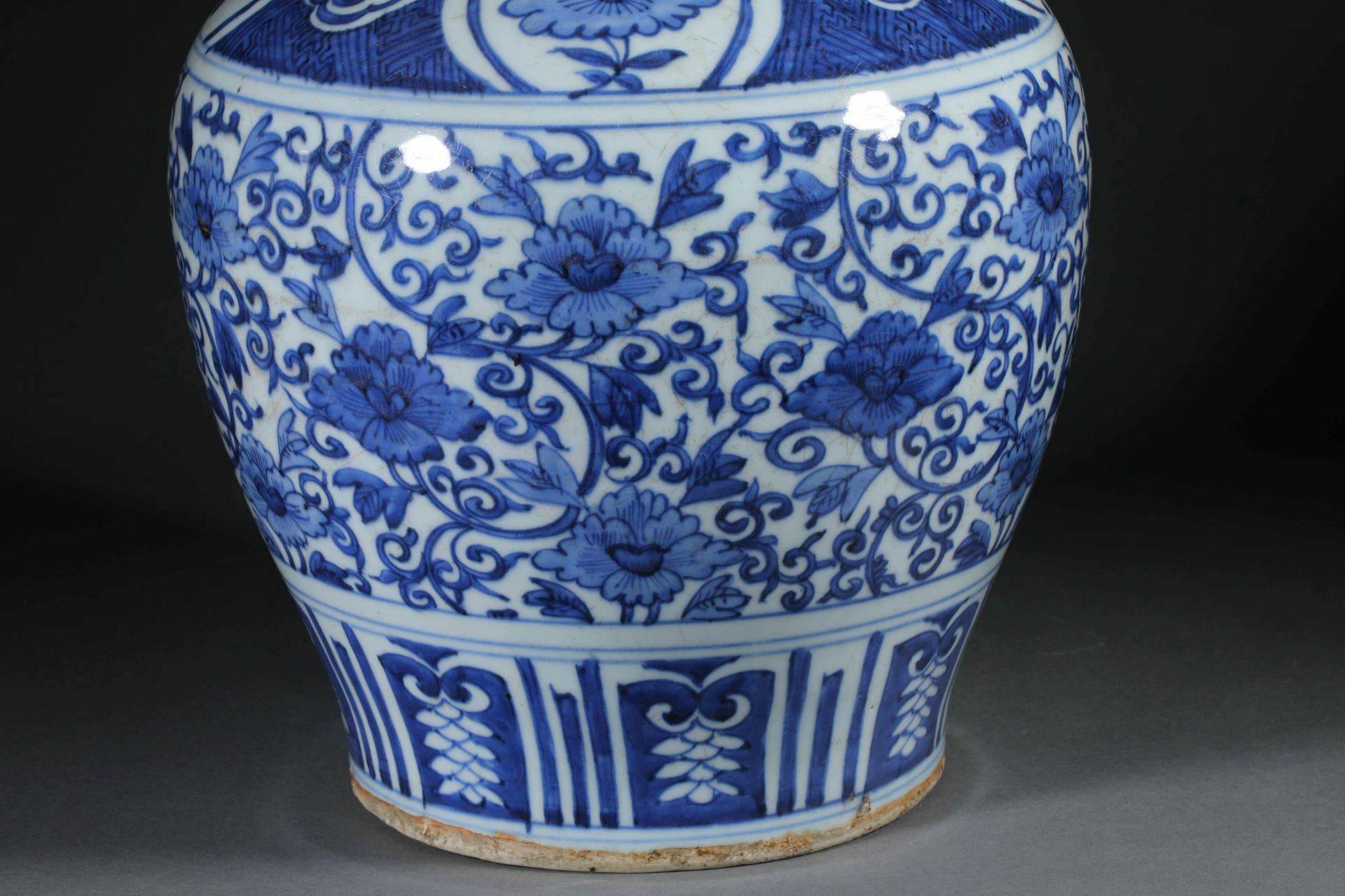 A blue-and-white porcelain painting pot - Bild 5 aus 8