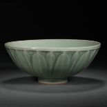 Longquan kiln green pomelo lotus petal bowl