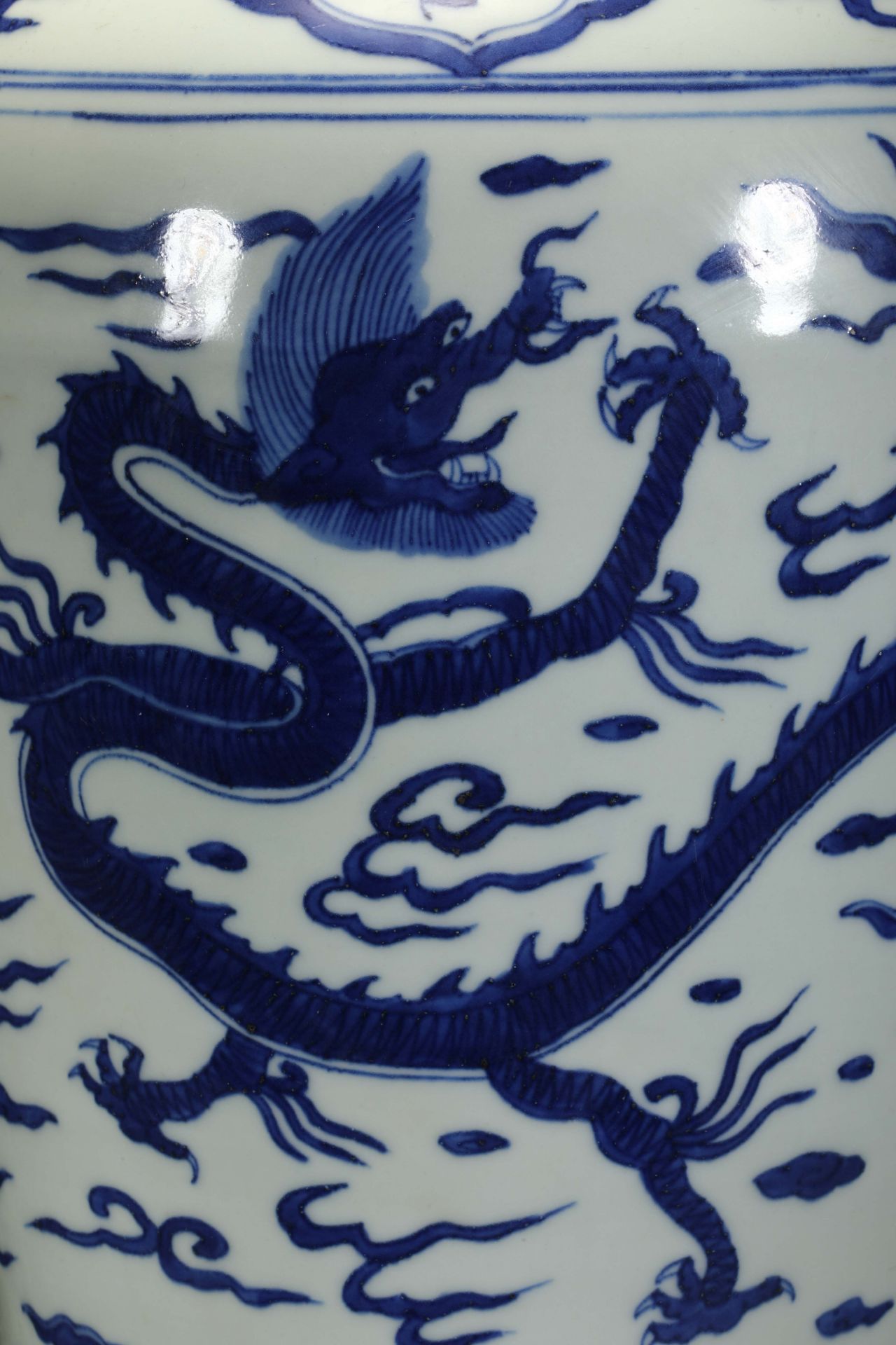 Blue and white porcelain dragon pattern plum bottle - Bild 3 aus 8