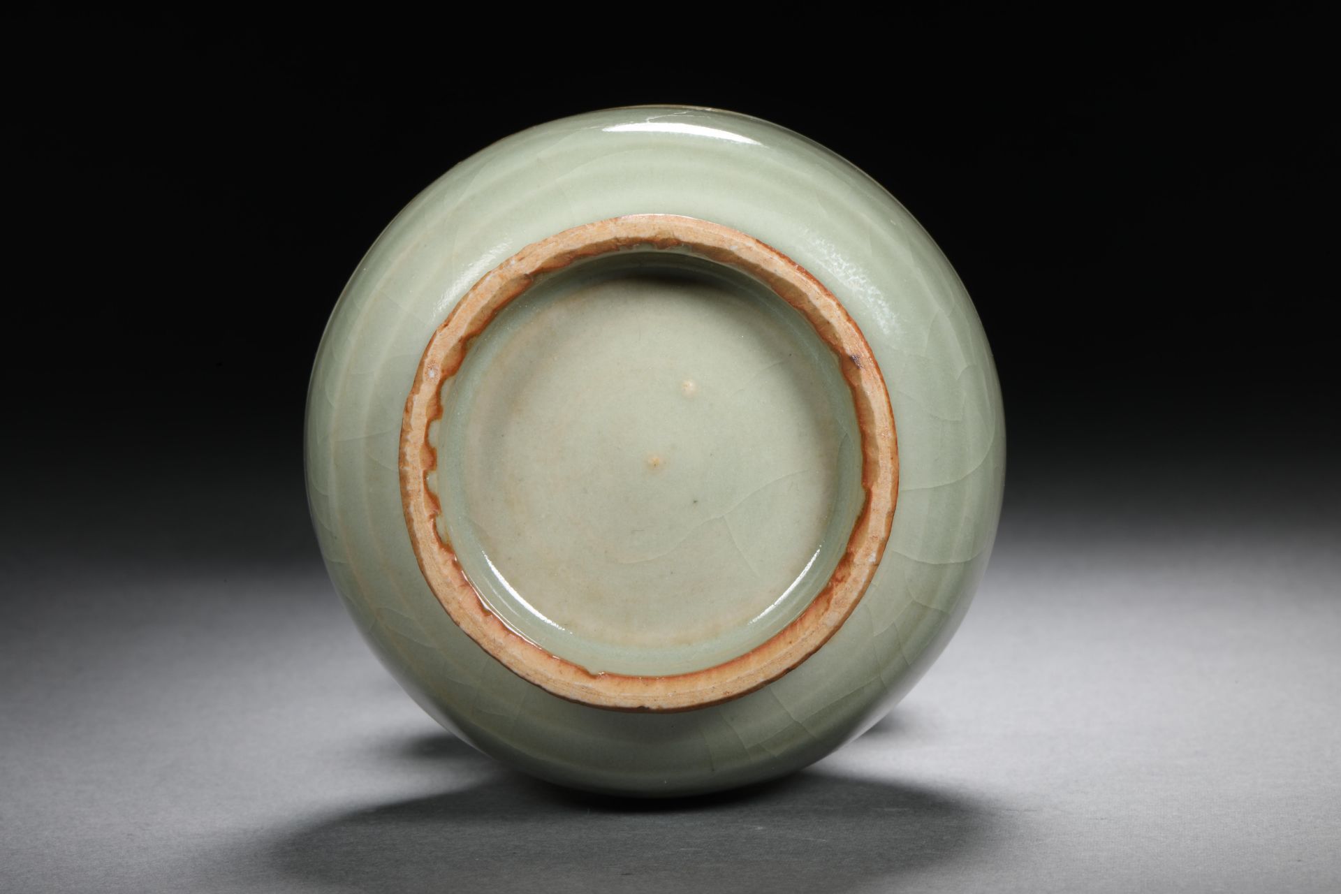 Longquan kiln runs through the ear bottle - Image 7 of 8