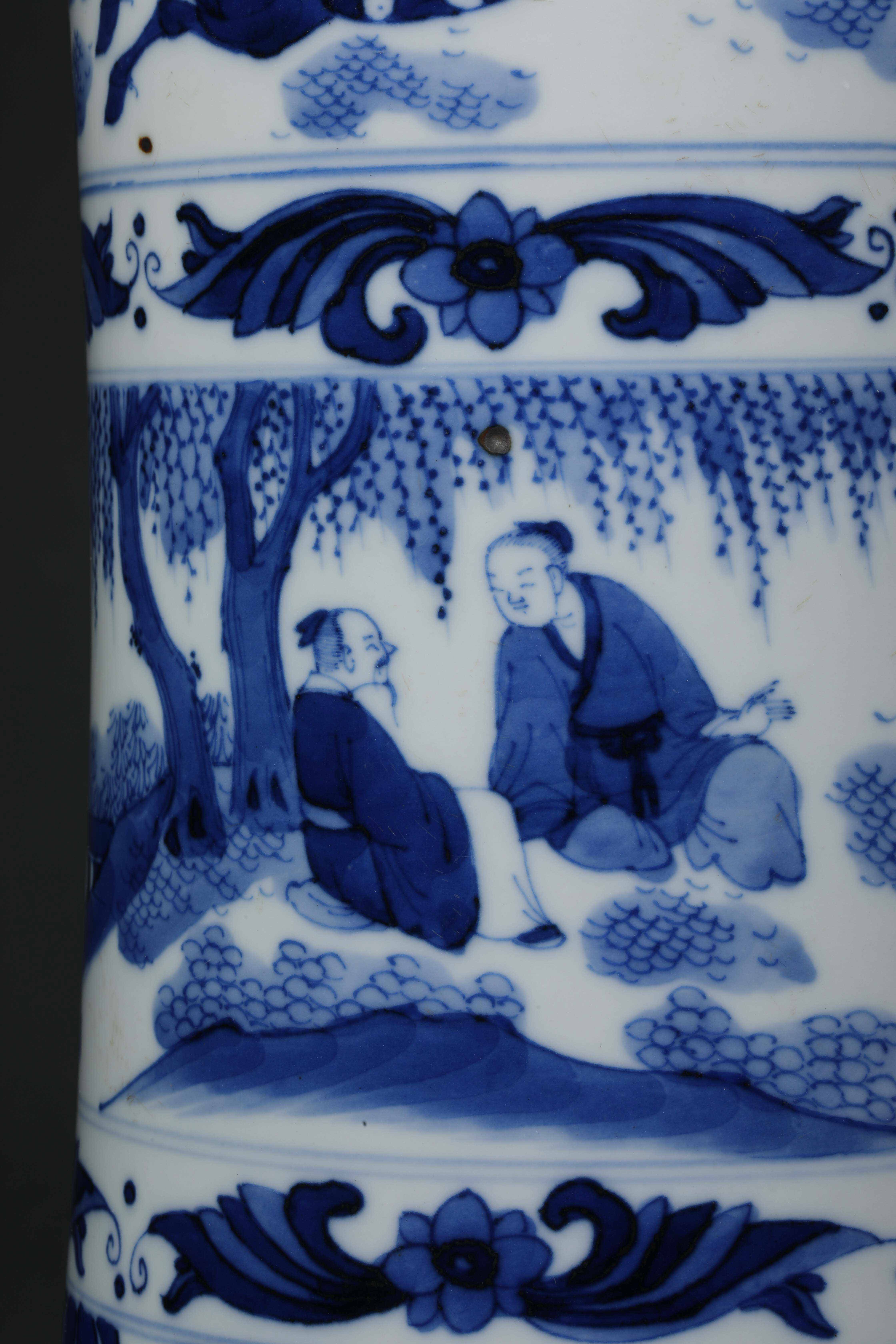 Blue and white porcelain figure flower objects - Image 5 of 10