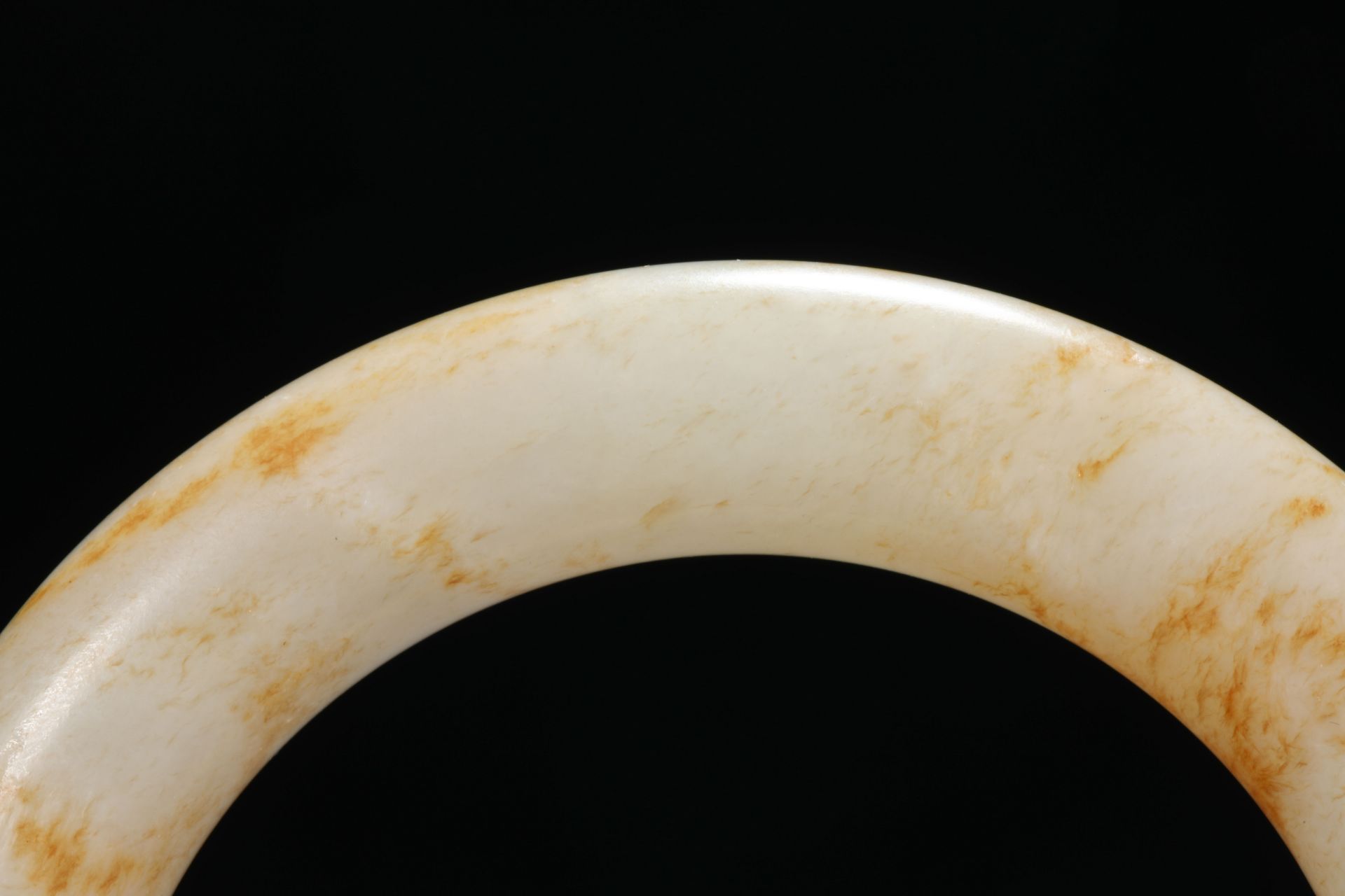 Qing dynasty Hetian jade seed material bracelet - Image 2 of 6