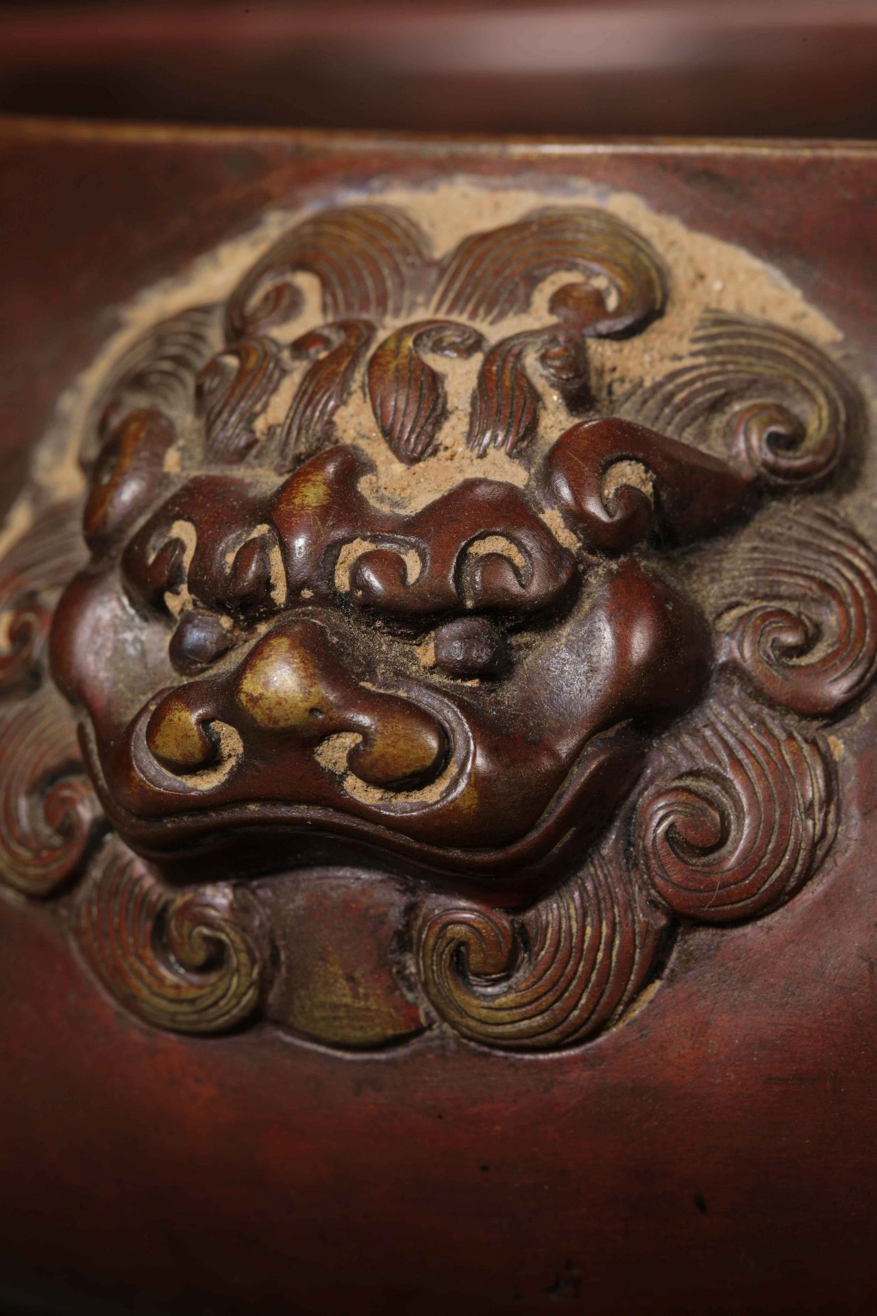 Xuande inscription beast head incense burner - Image 4 of 8