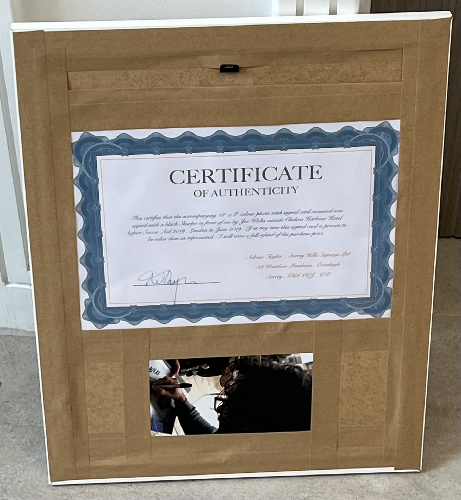 Authentic HAND SIGNED Presentation by ‘Joe Wicks’ with COA - Image 3 of 4