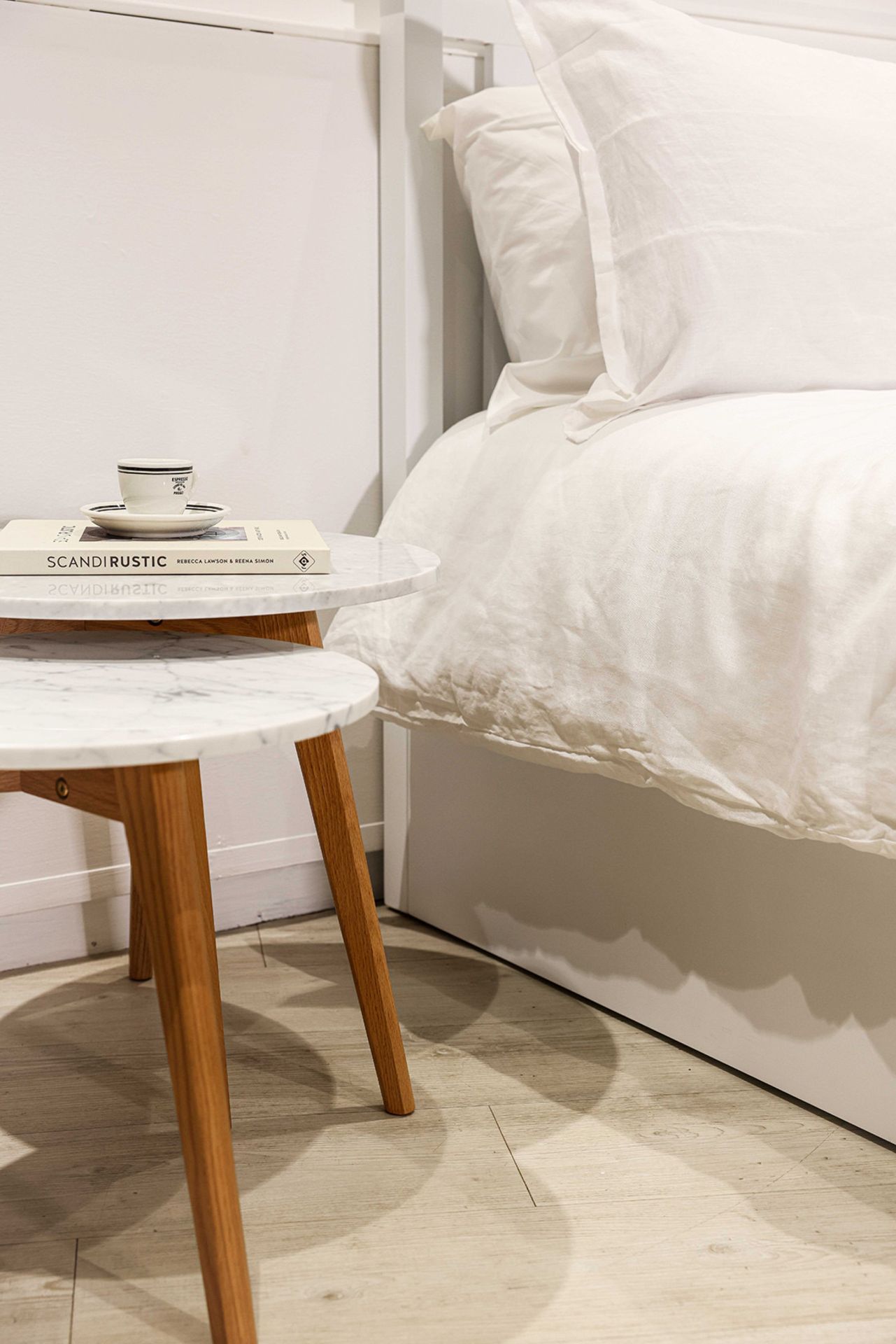 HARLOW ROUND NEST OF TWO TABLES IN MARBLE/WHITE WITH OAK LEGS - RRP £289 - Image 3 of 5