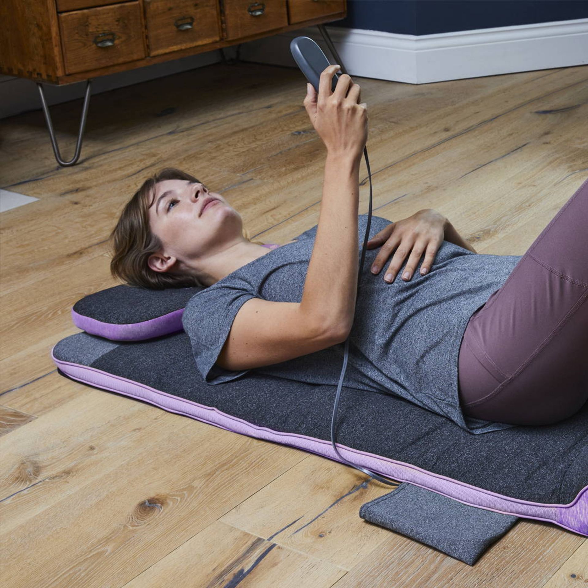 HOMEDICS PORTABLE, FOLDABLE STRETCH+ HEAT BACK STRETCHING MAT INSPIRED BY YOGA - RRP £299.99 - Image 6 of 12