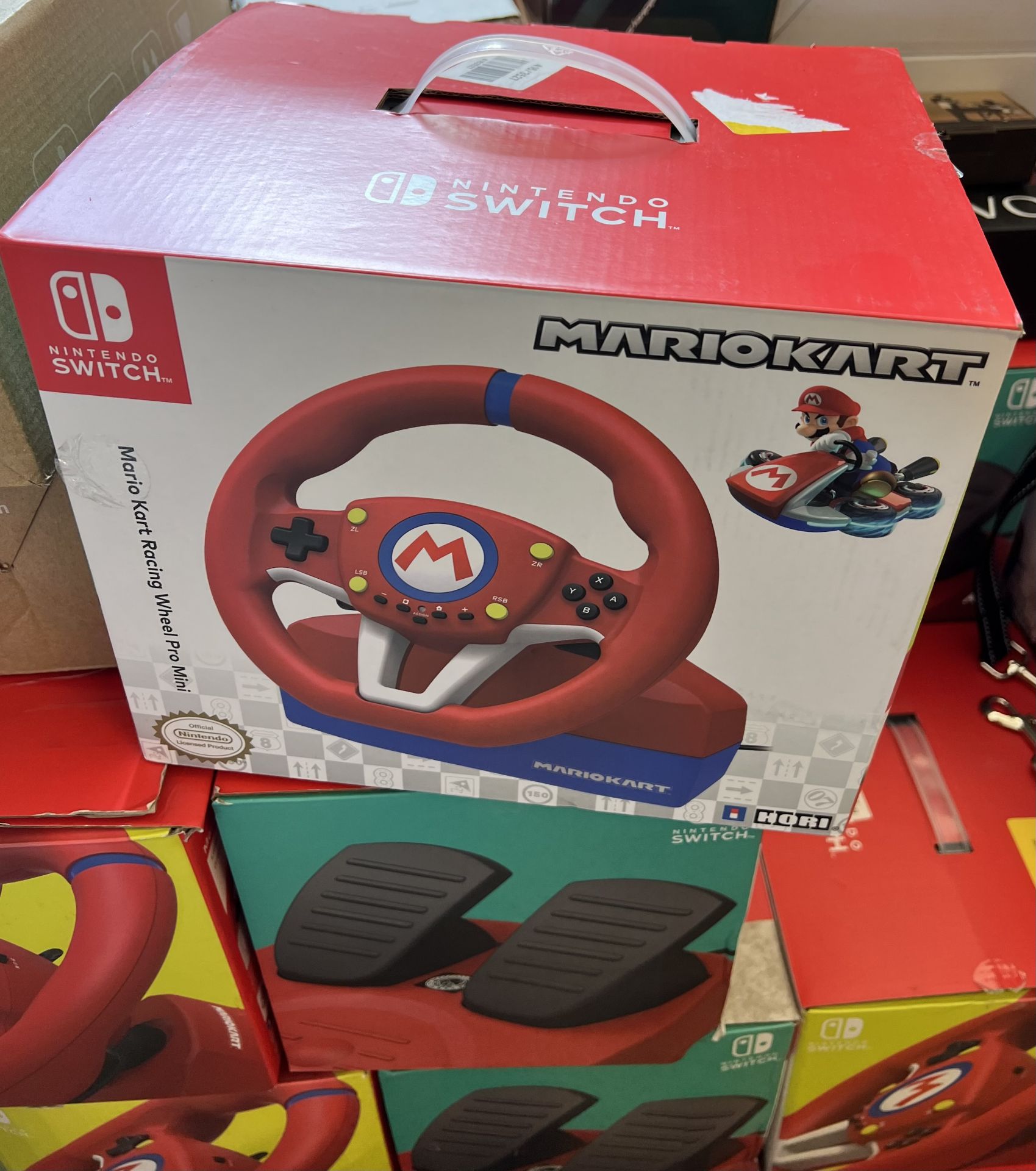 RAW RETURN - 10 x HORI Mario Kart Racing Wheel Pro Mini for Nintendo Switch - RRP NEW WOULD BE £650!