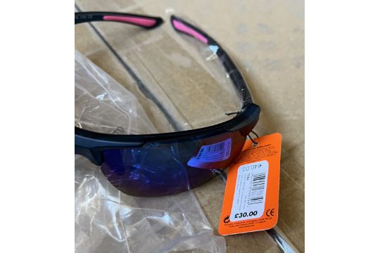 20 x Boots Active Sports Styled Sunglasses 100% UVA - (NEW) - BOOTS RRP £500 ! - Image 2 of 3