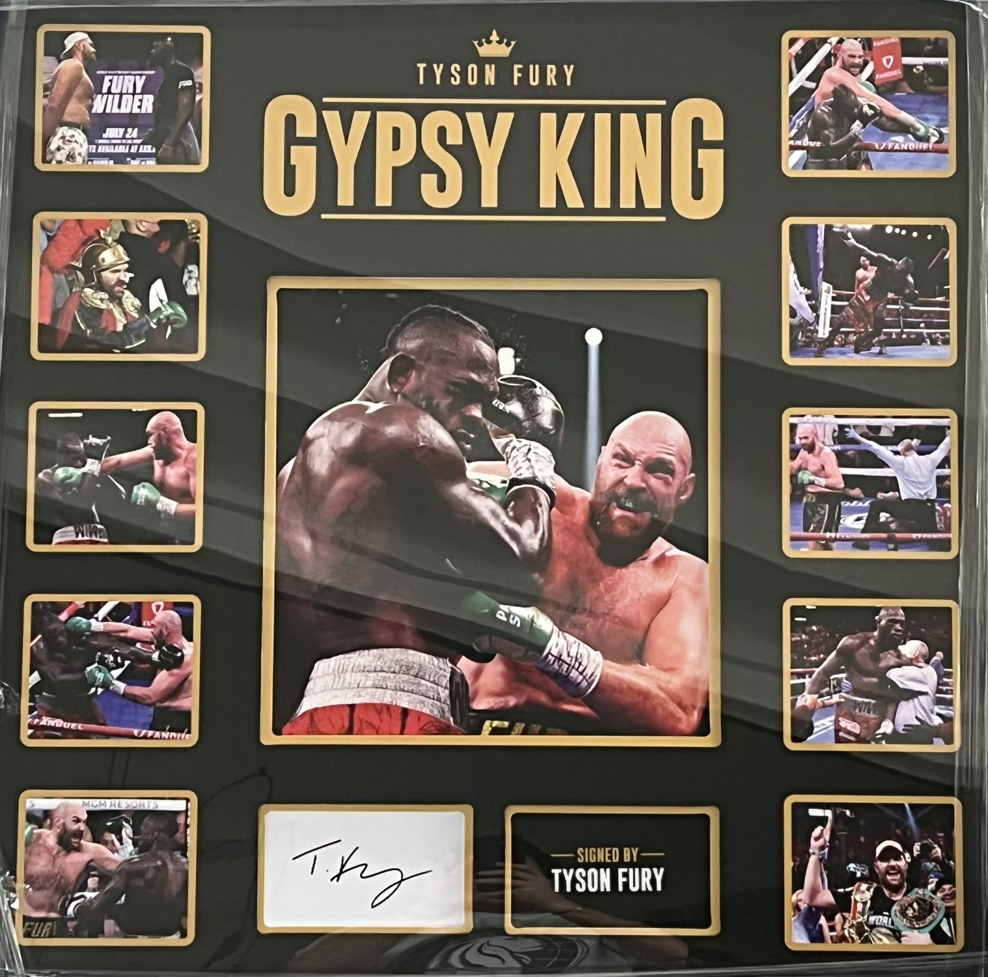 'TYSON FURY AKA THE GYPSY KING' HAND SIGNED PRESENTATION WITH COA - NO VAT! - Image 2 of 6