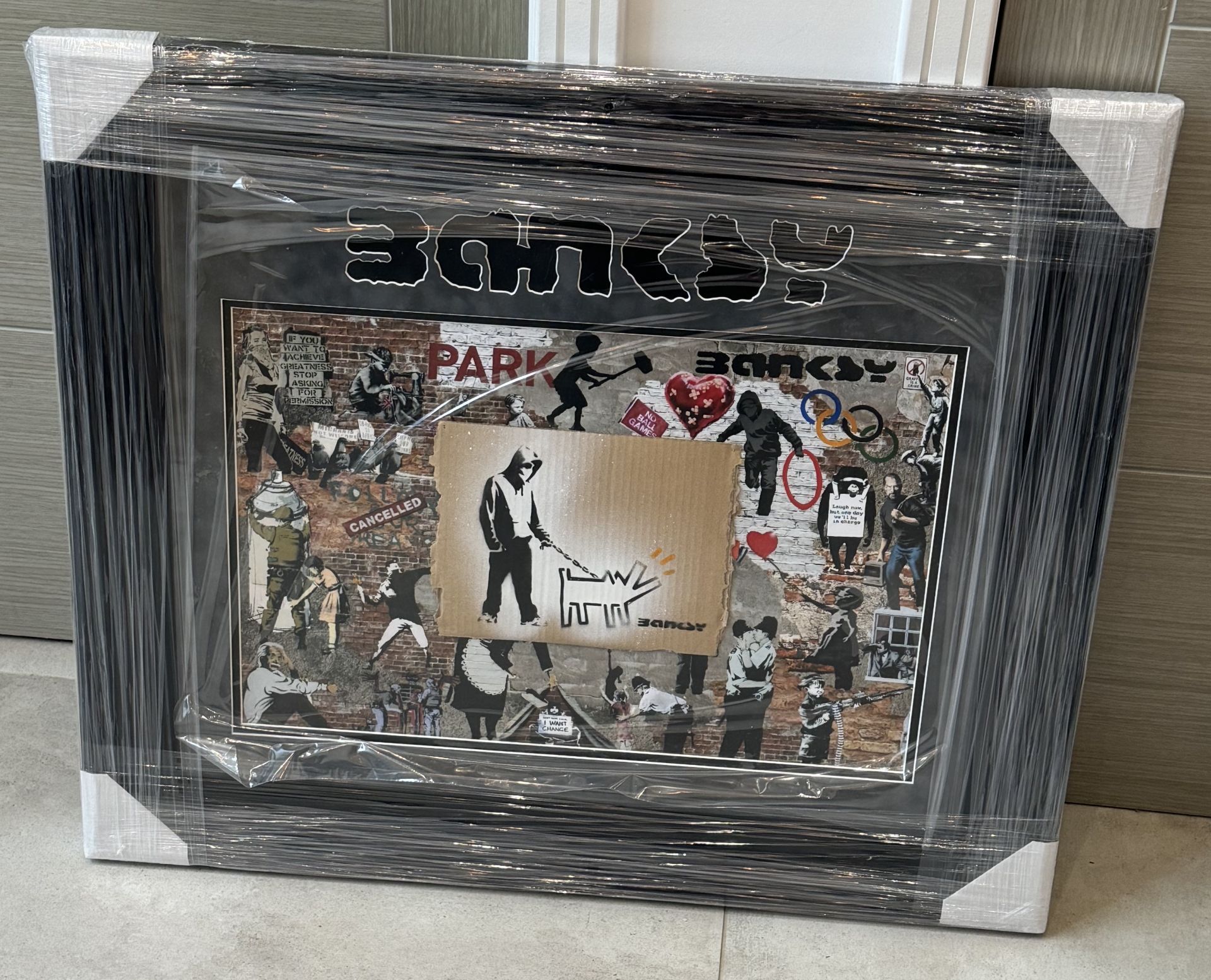 BANKSY SIGNED VELVET FRAMED â€˜BARKING DOG' ART PIECE WITH COA - NO VAT! - Image 4 of 8