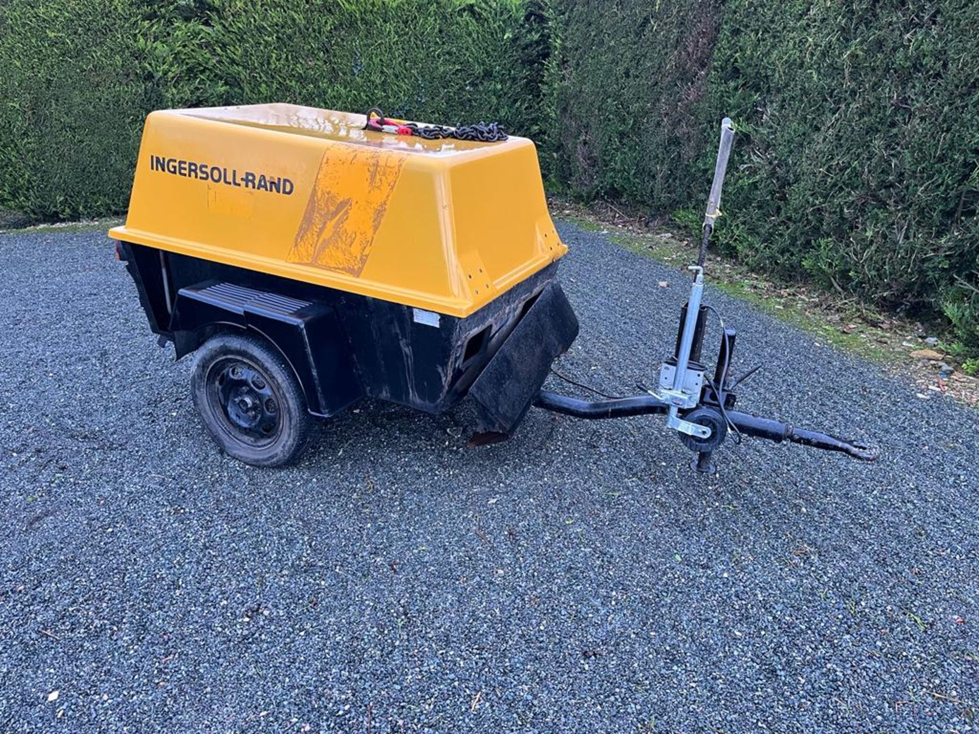 Ingersoll-rand diesel road compressorVAT on hammer price