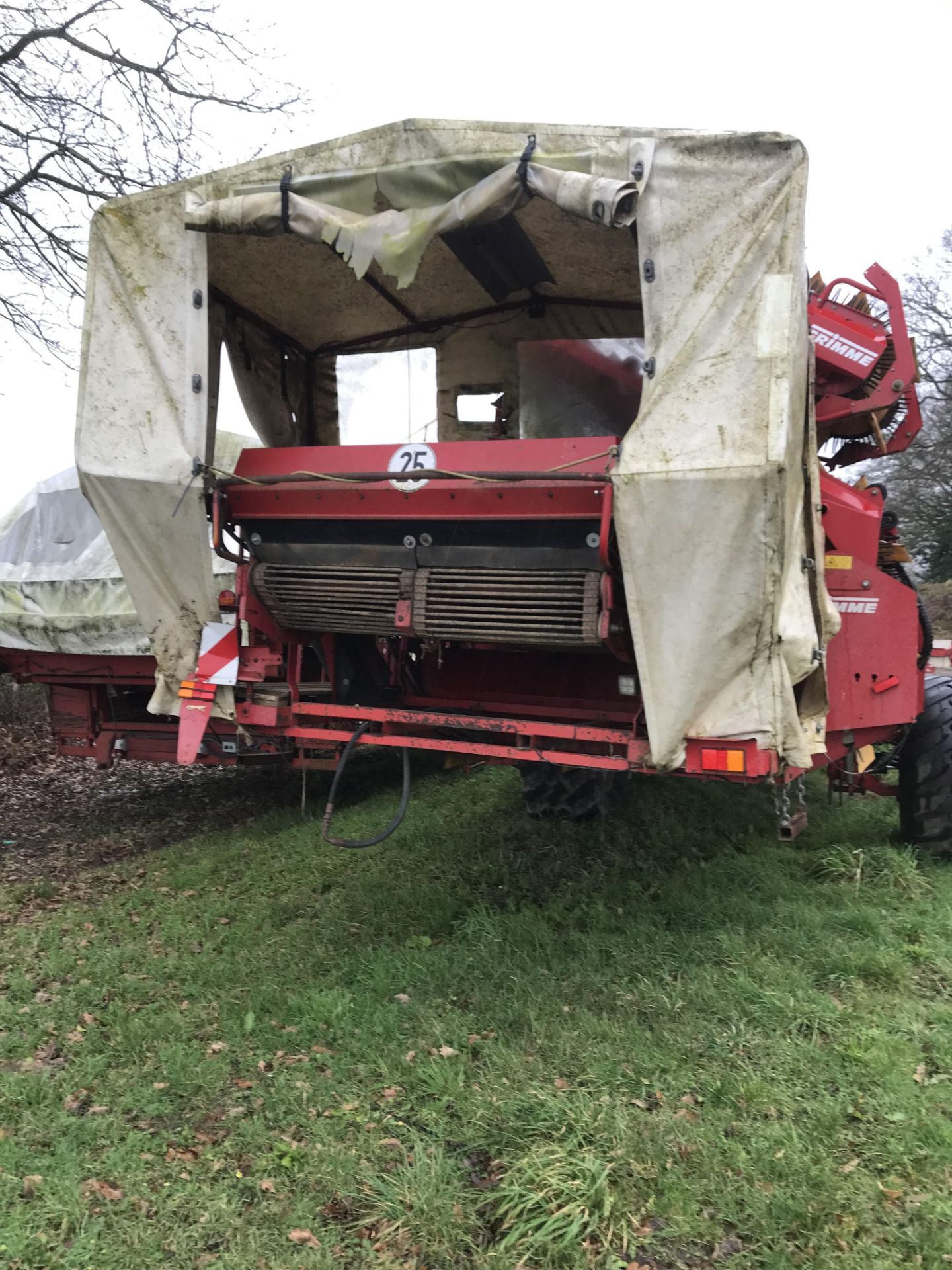 2007 Grimme gt 170 potato harvester - Image 2 of 6