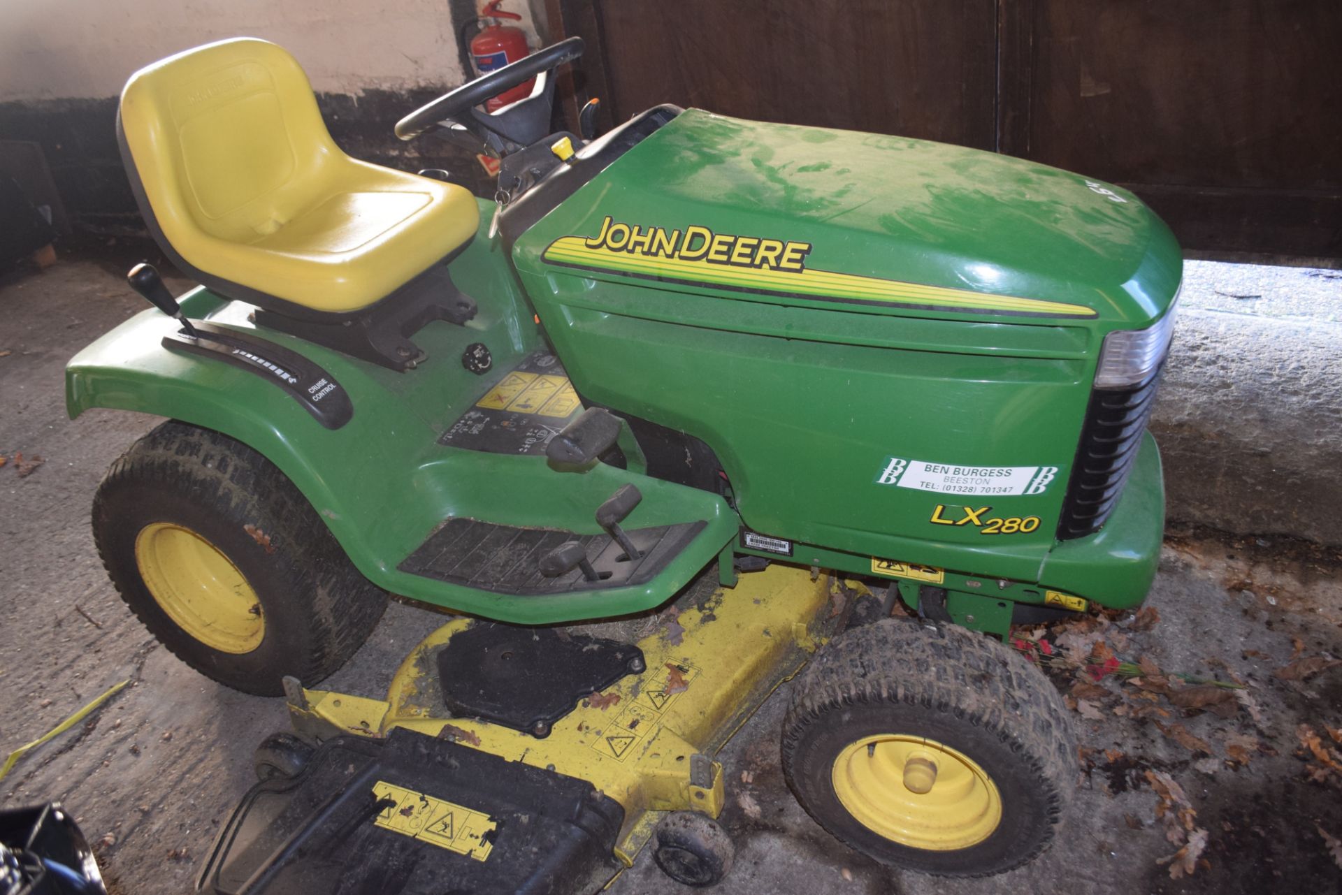 John Deere LX280 lawn tractor hours unknown - Image 2 of 2