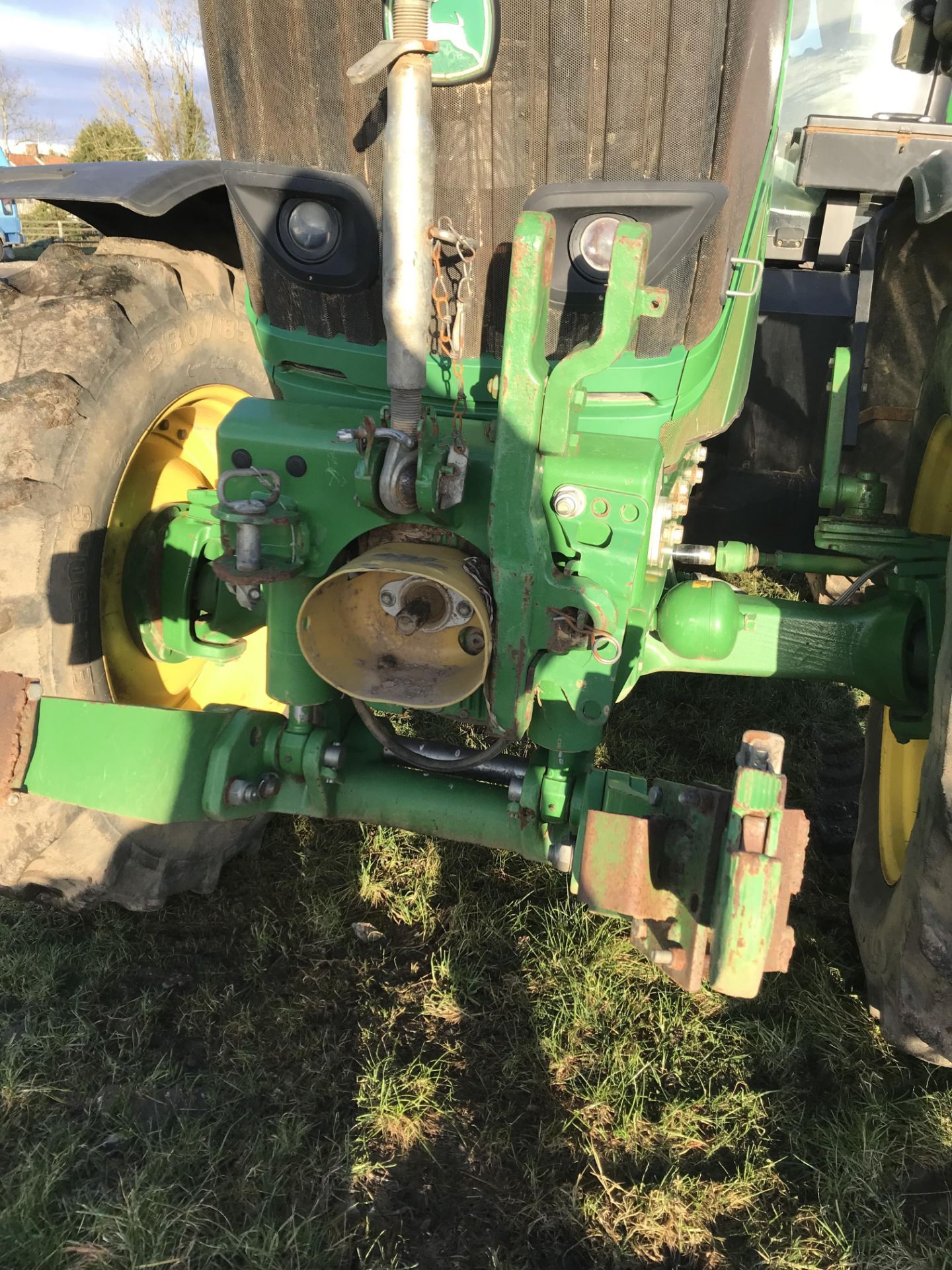 2015 John Deere 6175 r - Image 5 of 9