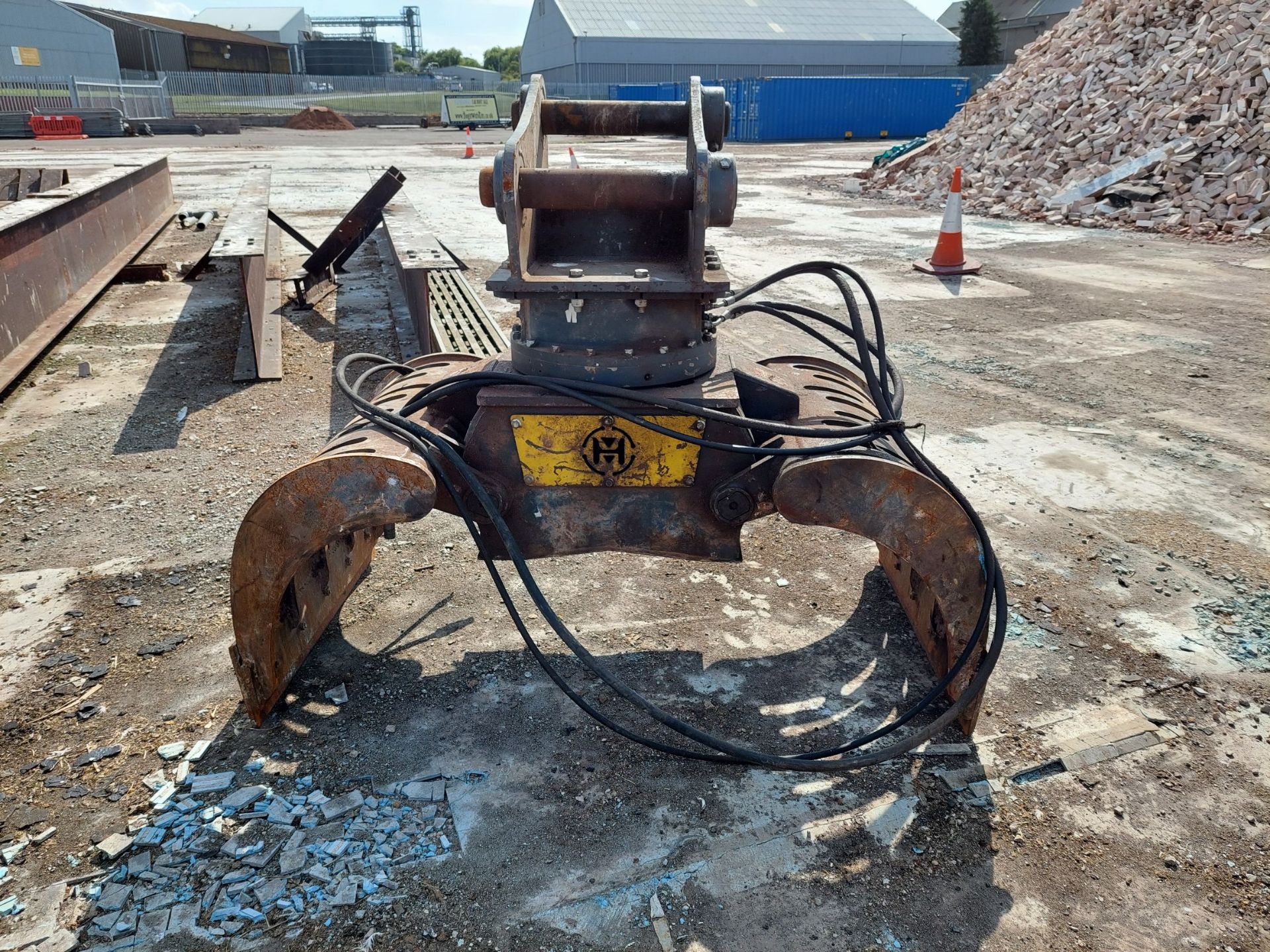 Mustang GRP1500 Hydraulic Rotating Grapple, c/w He