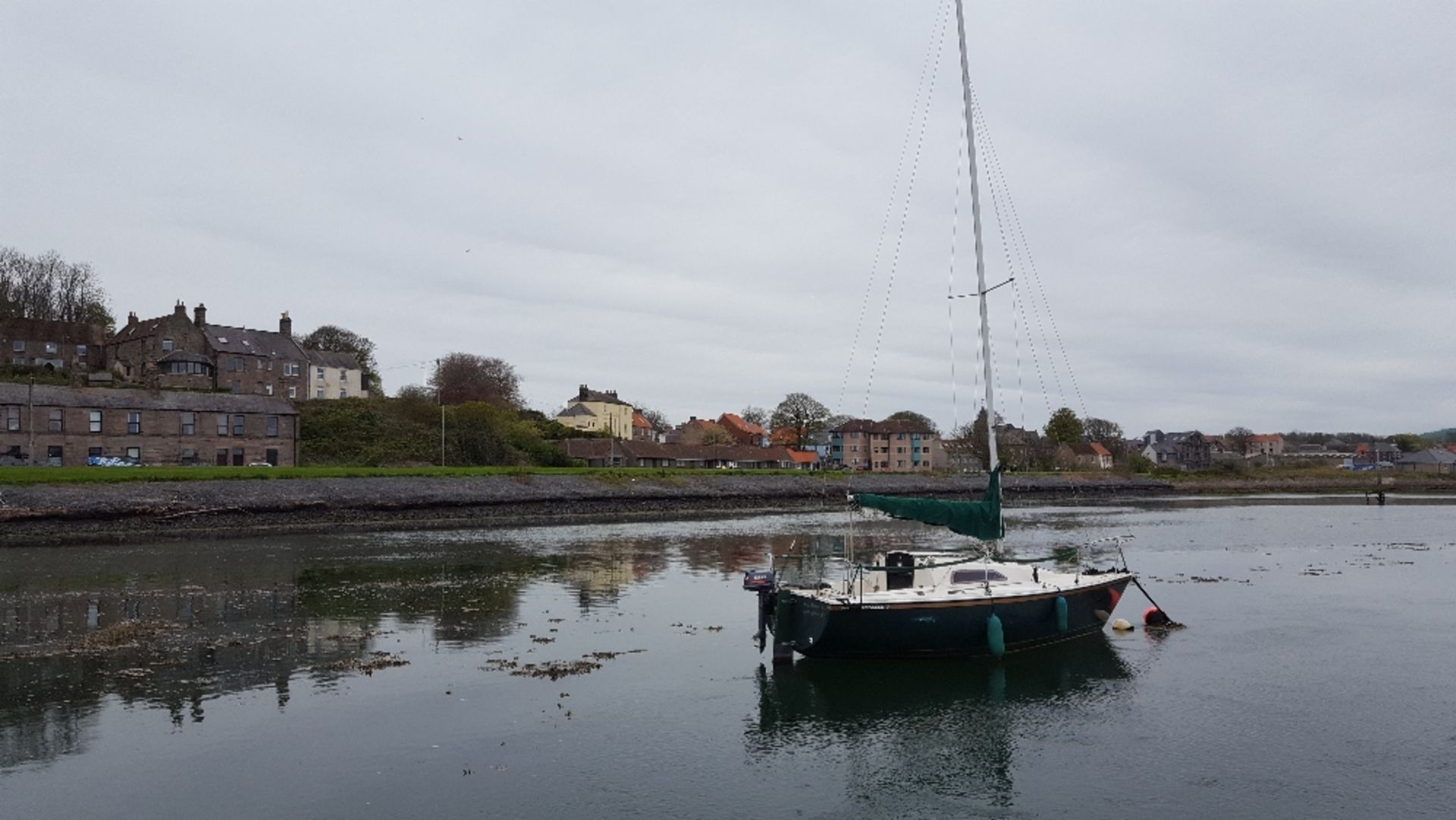 Sonata 7 boat with Yamaha 5hp outboard motor and spare sails. NO VAT