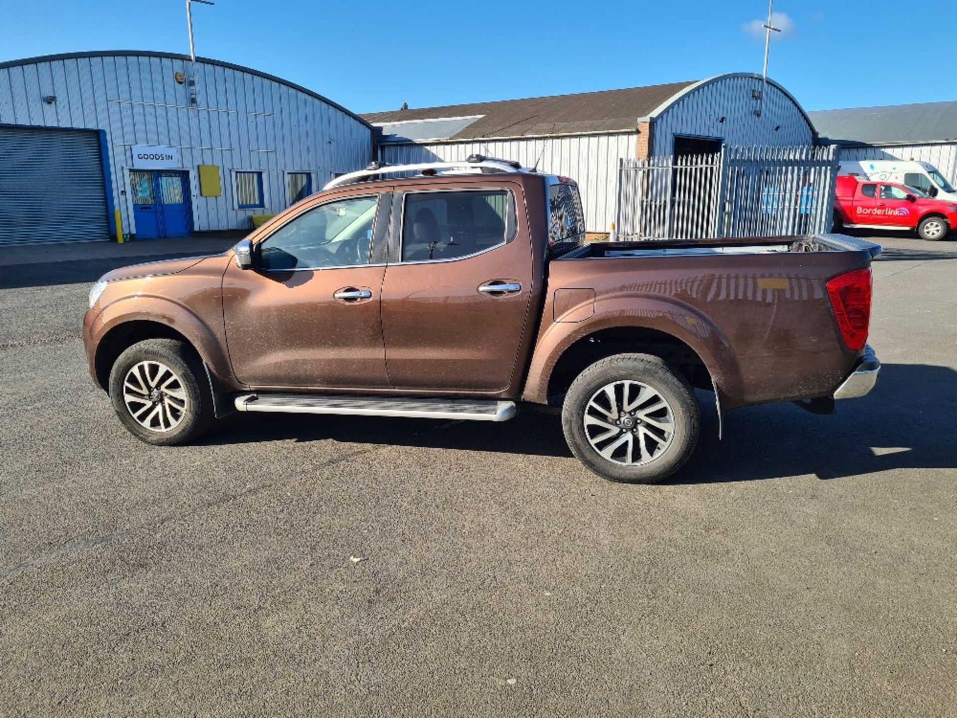 2018 Nissan Navara Tekna DCI Auto Pick Up. Double Cab, Bronze, 29k miles, 2298cc, MOT til Jan 24. - Image 3 of 14