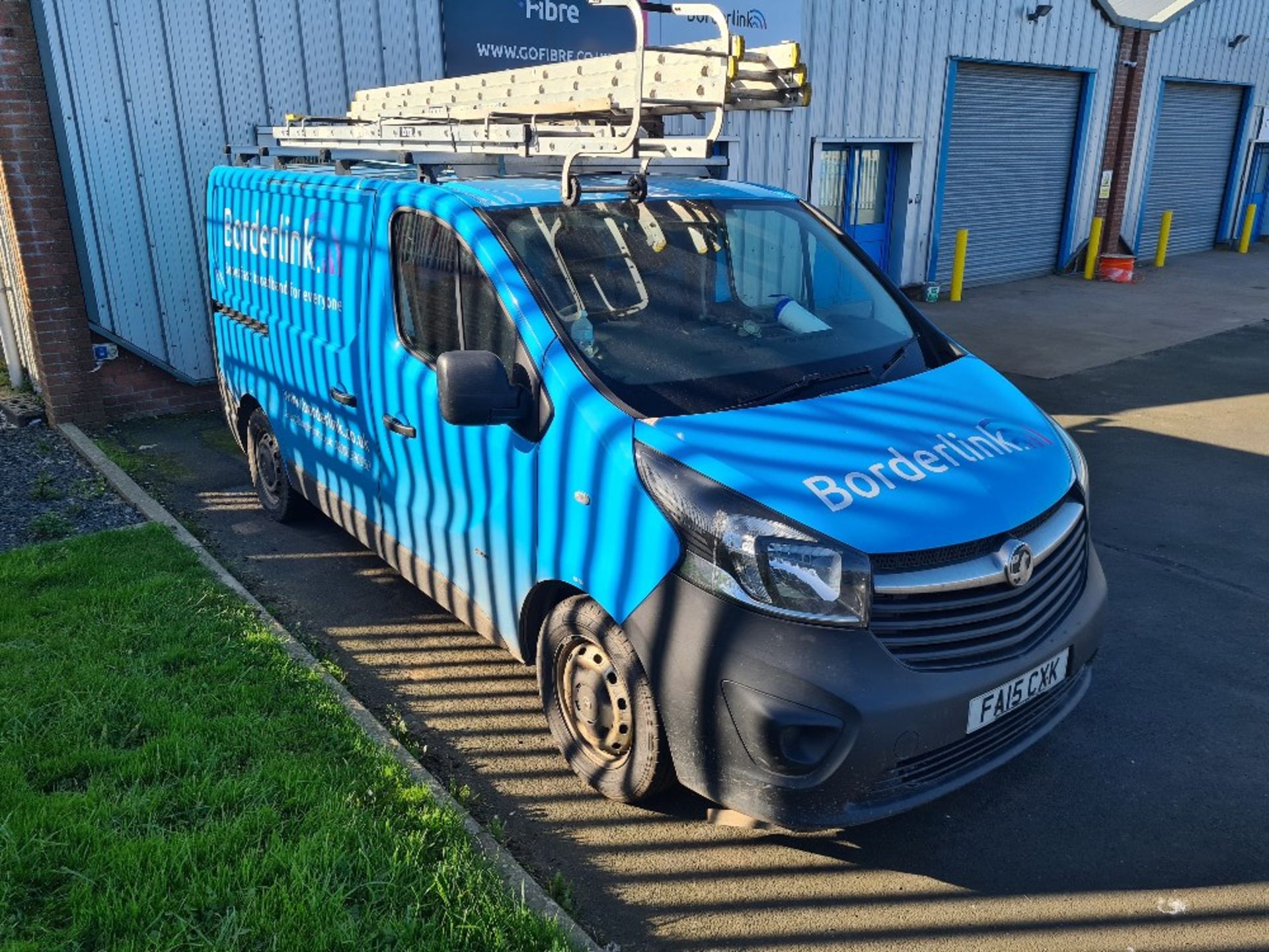 2015 Vauxhall Vivaro SWB Van 1.6l diesel. Mileage - Image 2 of 4